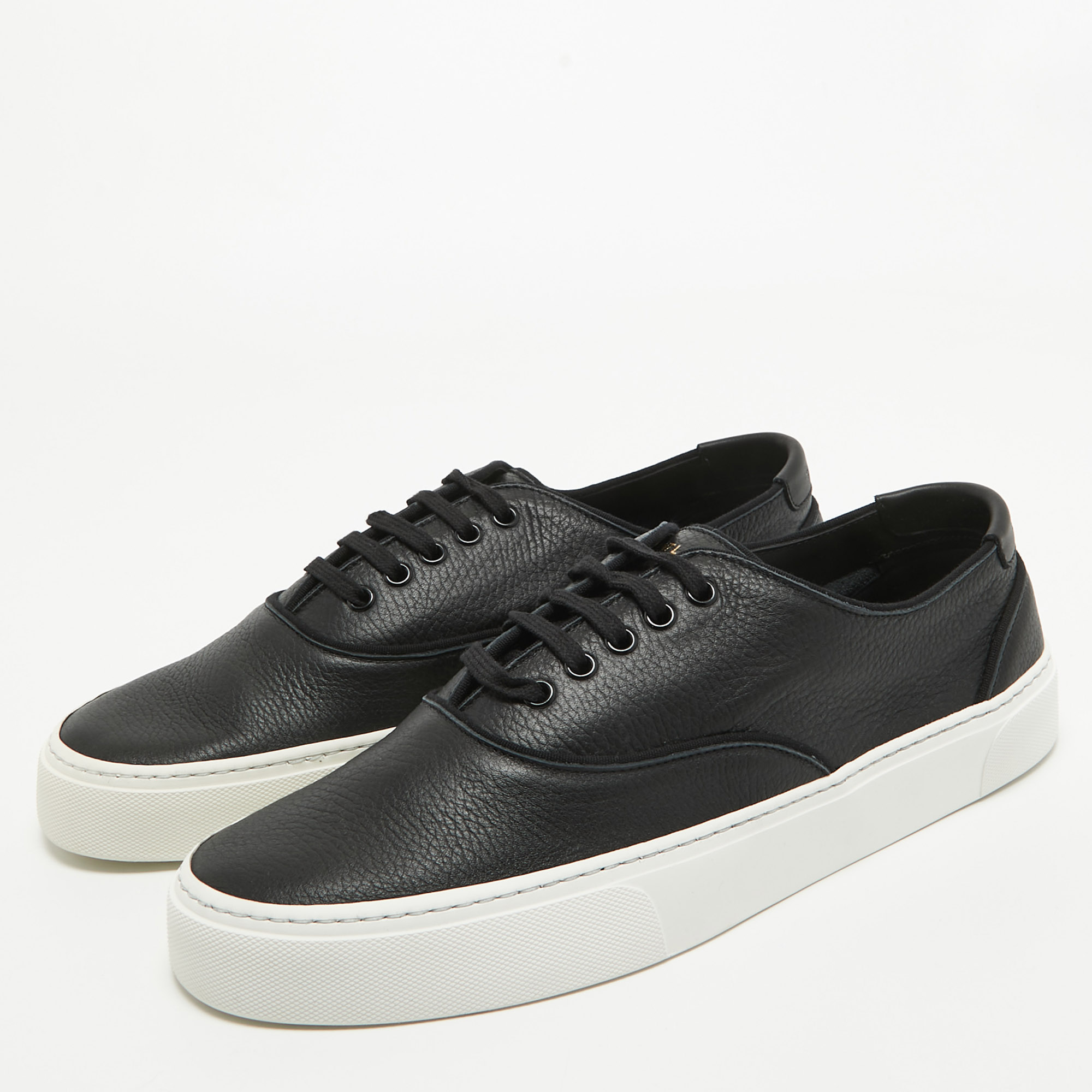 

Saint Laurent Black Leather Low Top Sneakers Size