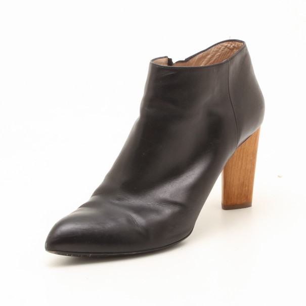 مملوكة مسبقًا Yves Saint Laurent Black Boots Size 41