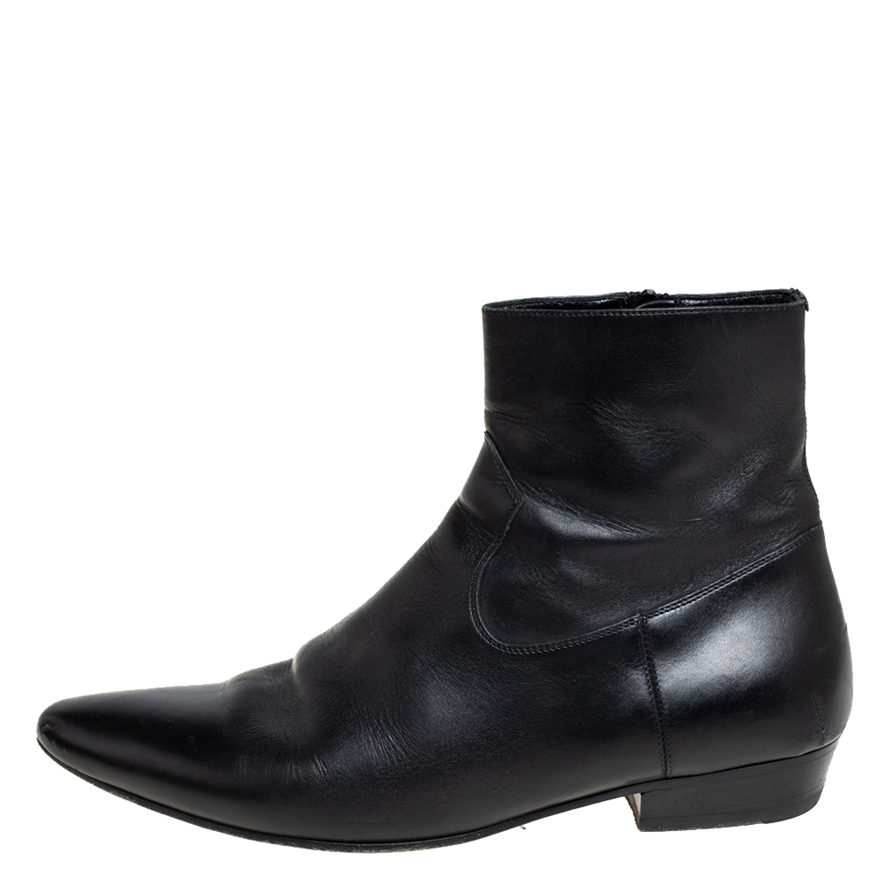 

Saint Laurent Black Leather Pointed Toe Ankle Boots Size