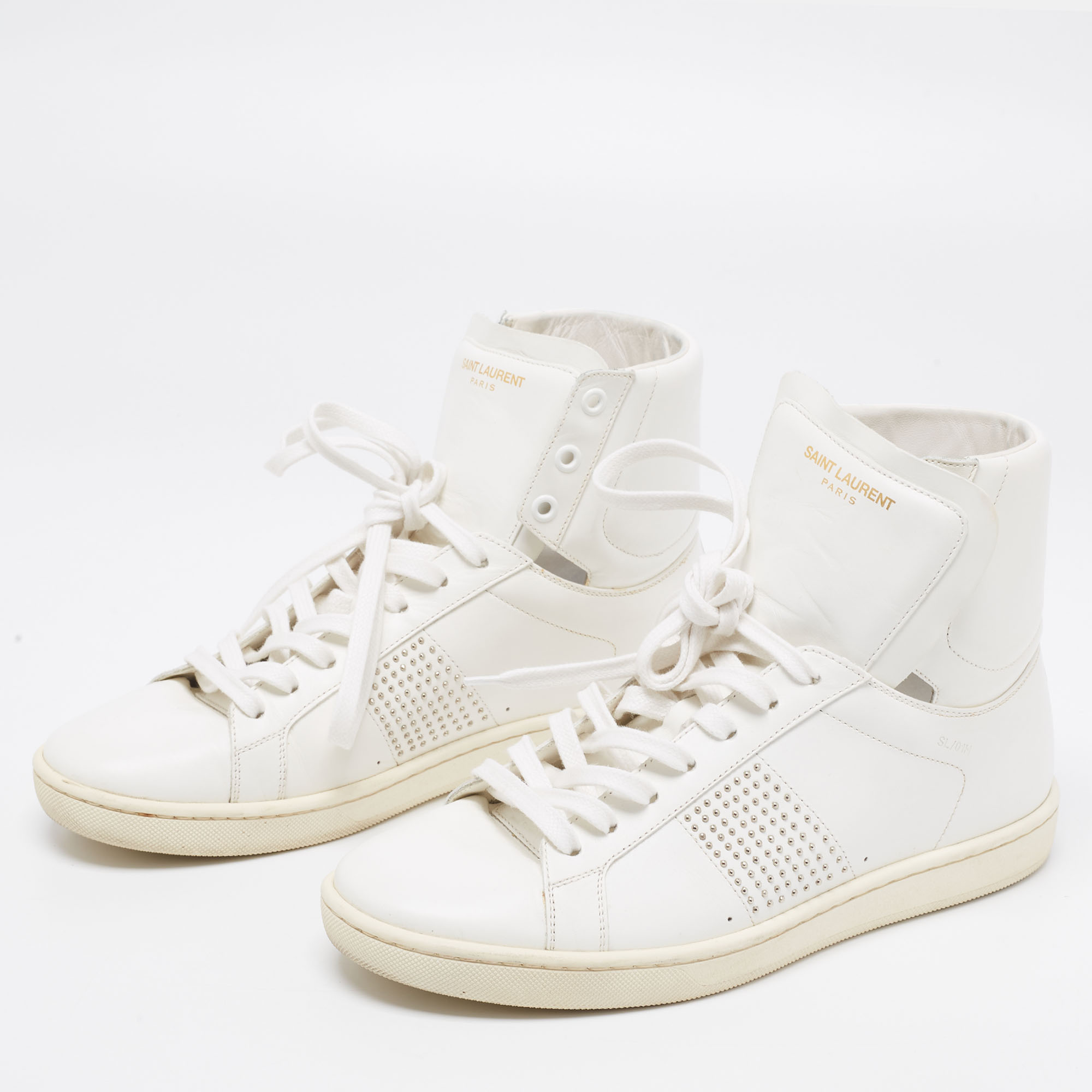 

Saint Laurent White Leather Studded High Top Sneakers Size