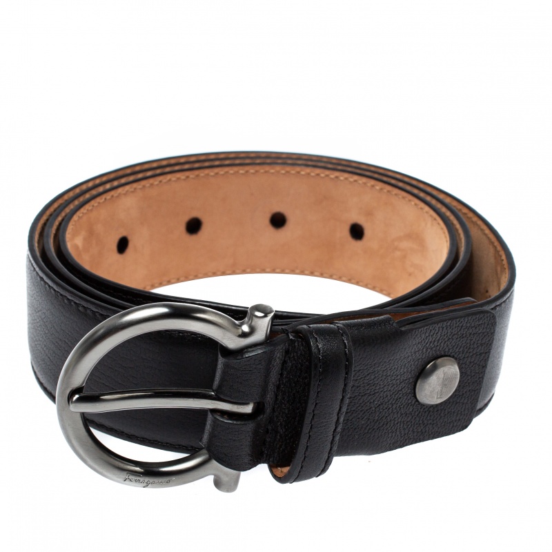 

Salvatore Ferragamo Black Leather Gancio Buckle Belt