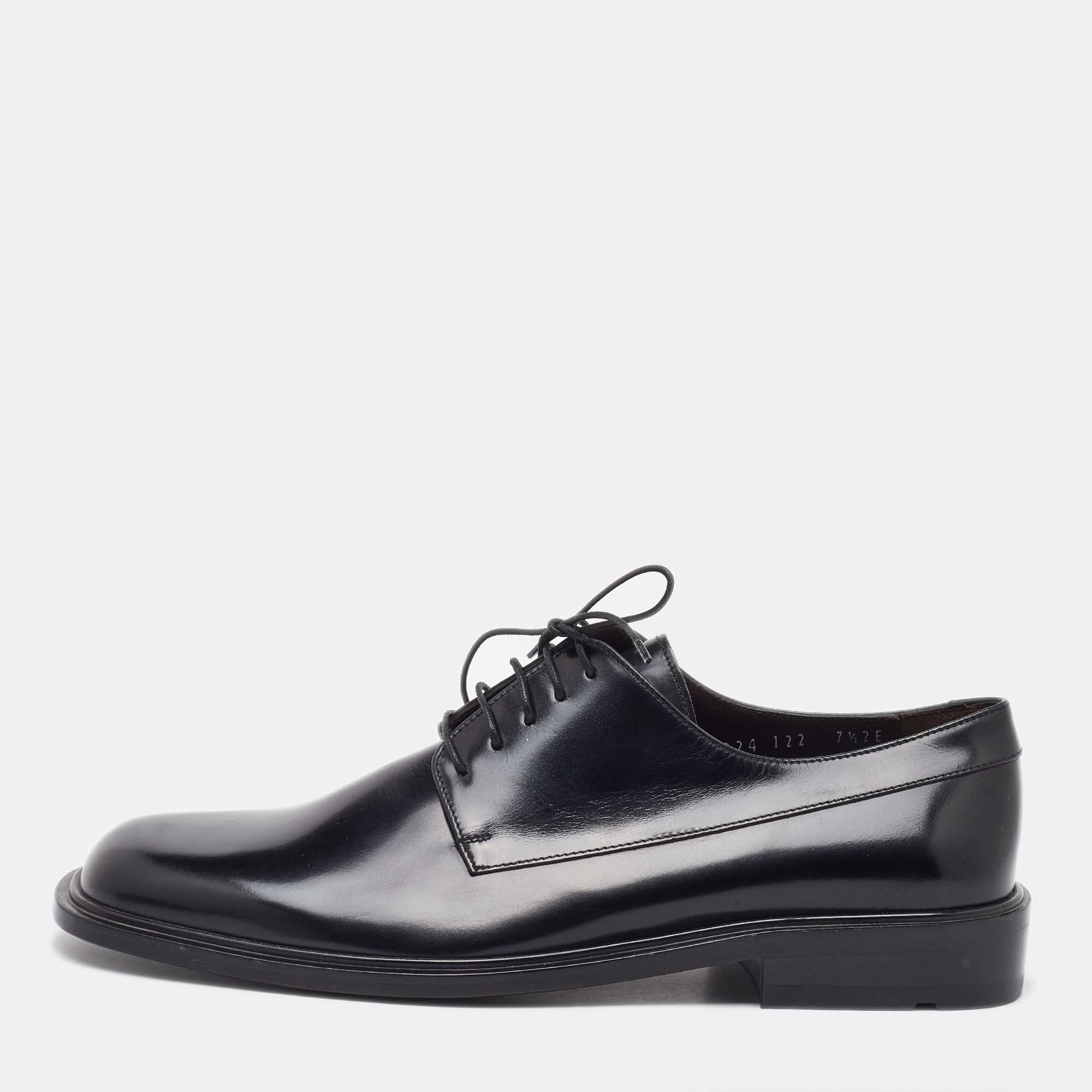 

Salvatore Ferragamo Black Leather Lace Up Derby Size 41.5