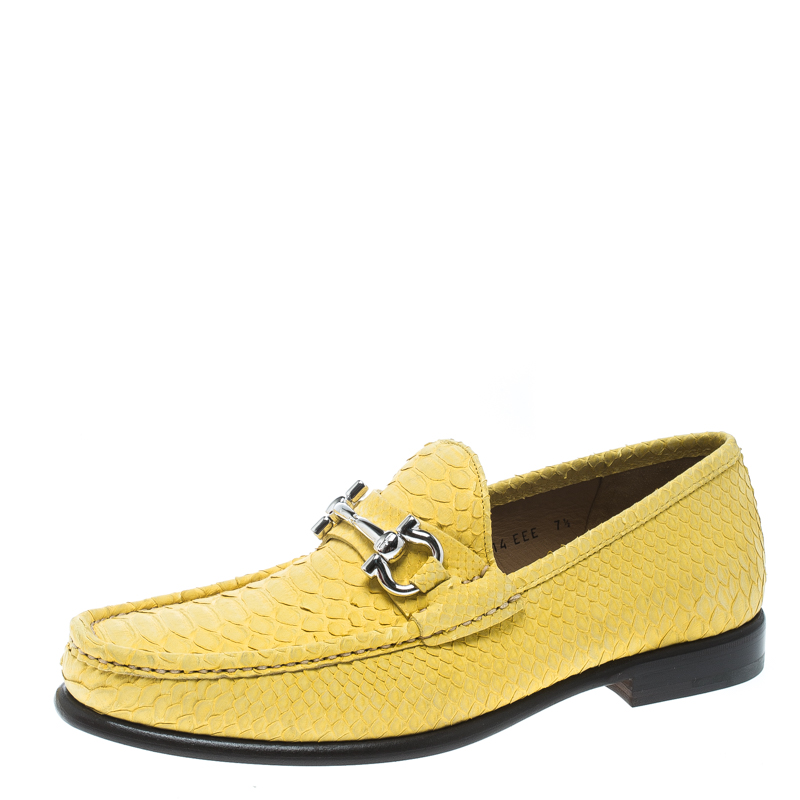 Pre Owned حذاء لوفرز سالفاتوري فيراغامو جلد ثعبان أصفر ميسون مقاس 43