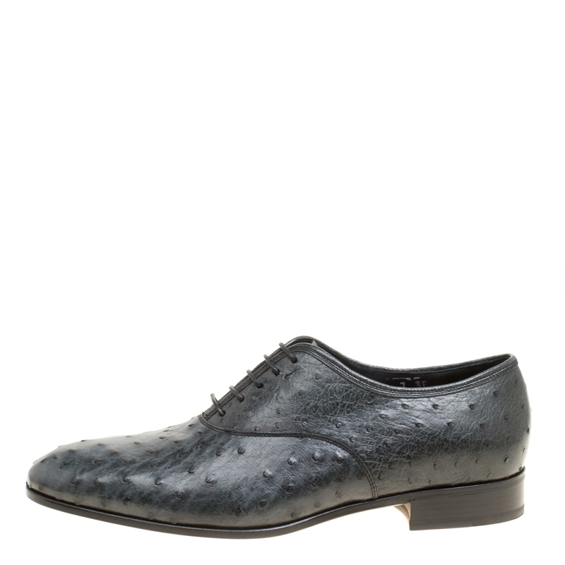 

Salvatore Ferragamo Graphite Grey Ostrich Leather Gris Oxfords Size