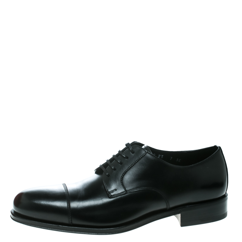 

Salvatore Ferragamo Black Leather Rand Lace Up Derby Size