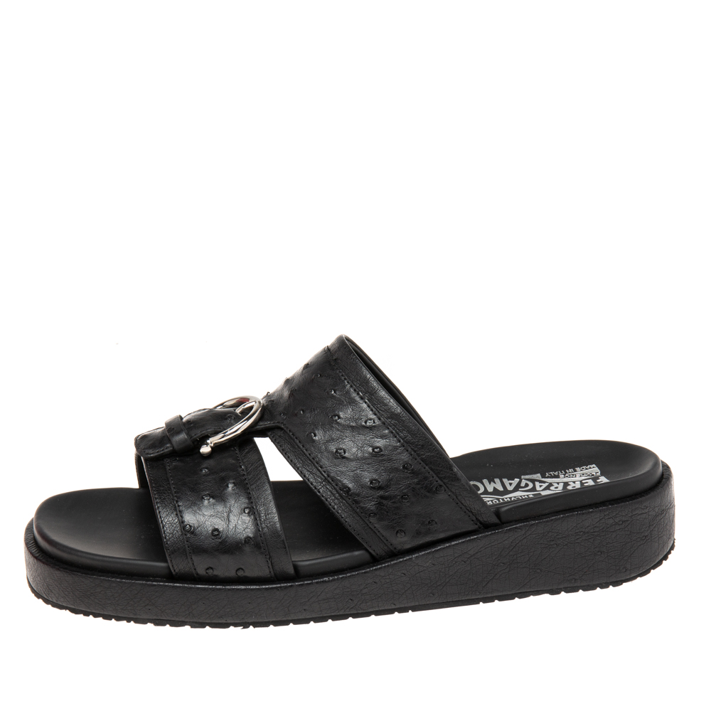 

Salvatore Ferragamo Black Ostrich Leather Flat Sandals Size