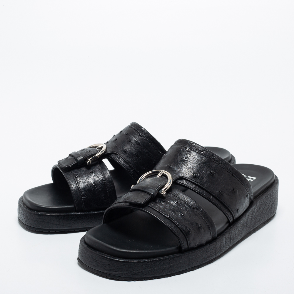 

Salvatore Ferragamo Black Ostrich Leather Flat Sandals Size