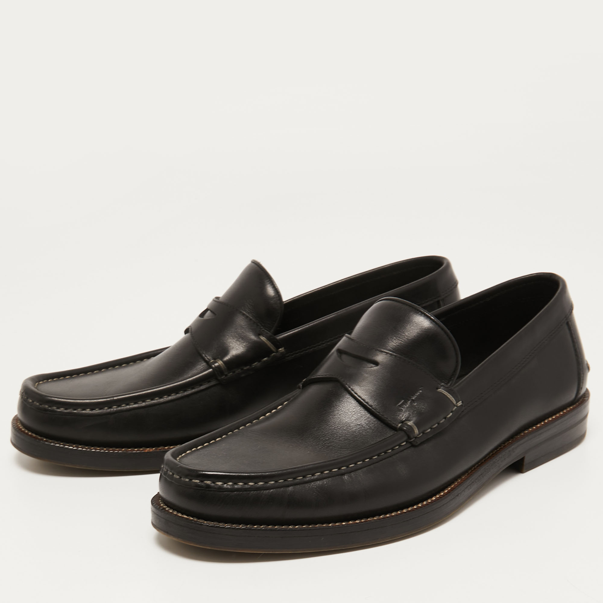 

Salvatore Ferragamo Black Leather Slip On Loafers Size