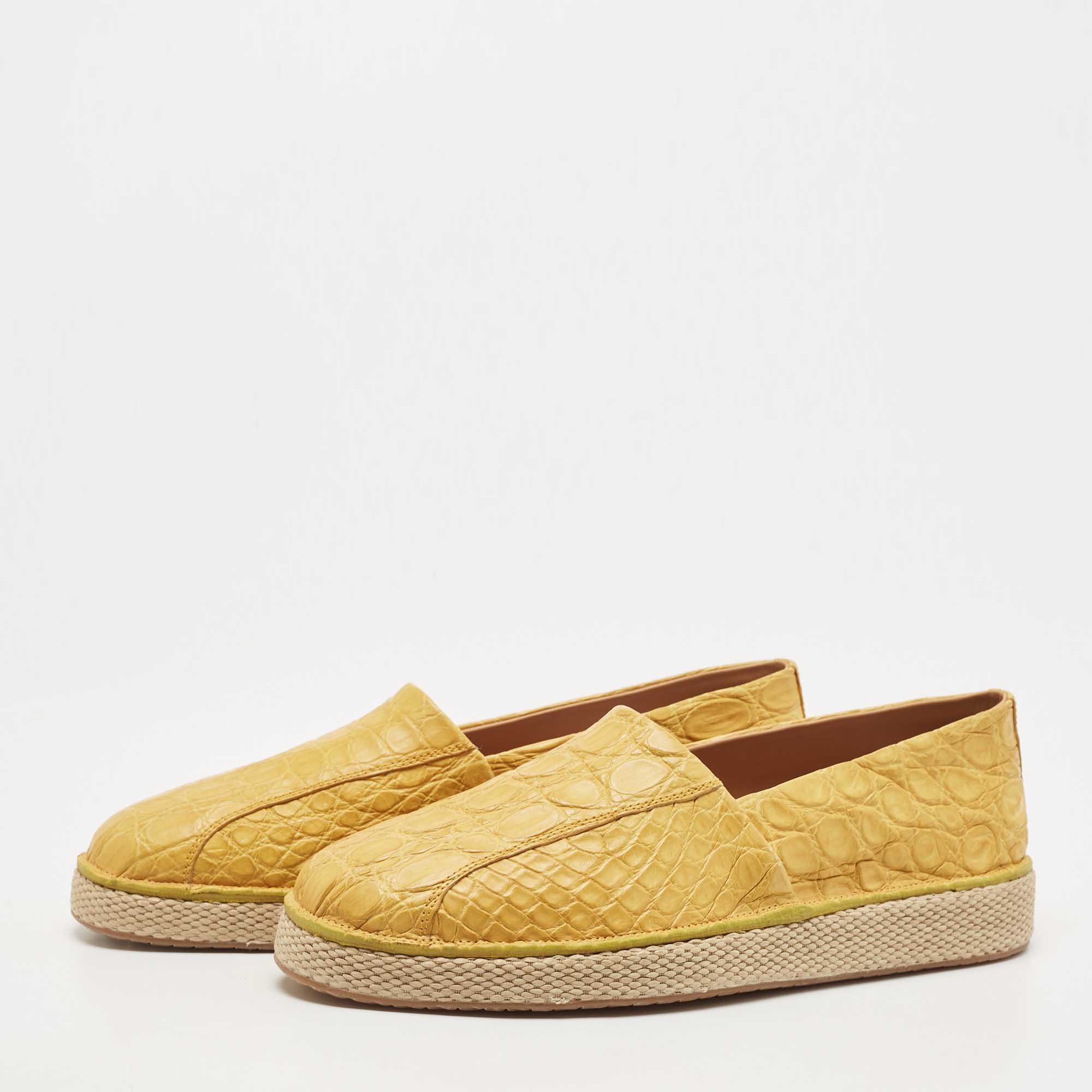 

Salvatore Ferragamo Yellow Crocodile Leather Lampedusa Espadrilles Size