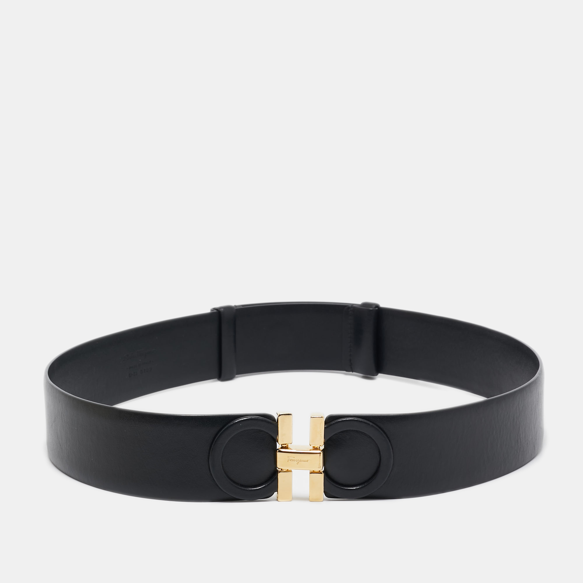 

Salvatore Ferragamo Black Leather Gancini Buckle Belt