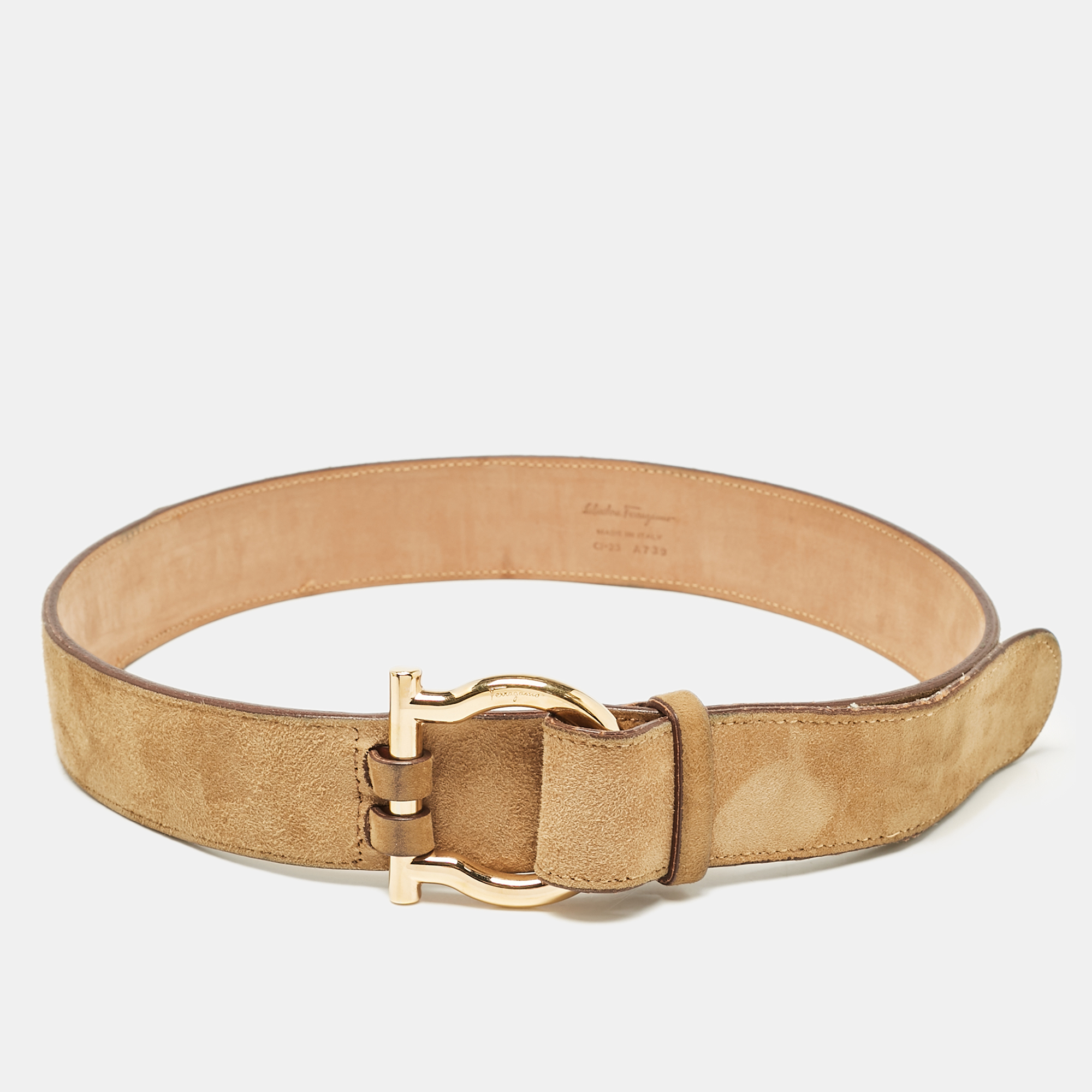 

Salvatore Ferragamo Beige Suede Gancio Buckle Belt