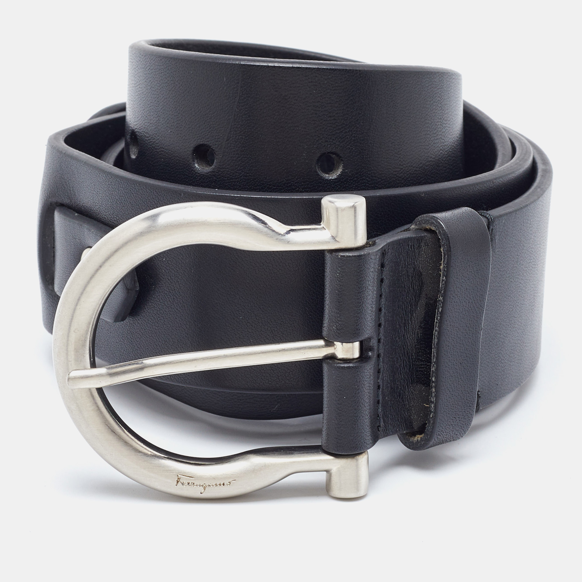 

Salvatore Ferragamo Black Leather Gancini Buckle Belt