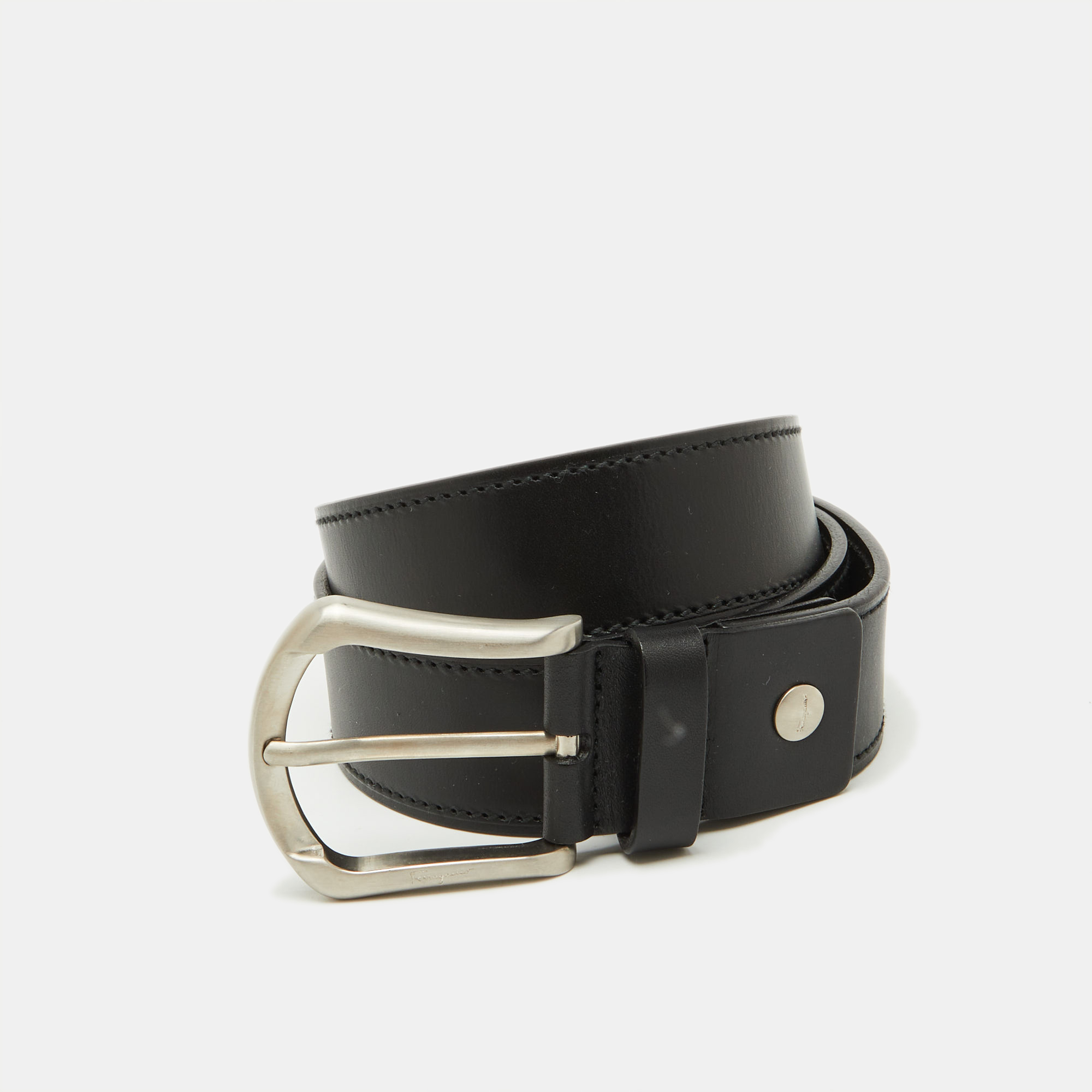 

Salvatore Ferragamo Black Leather Buckle Belt