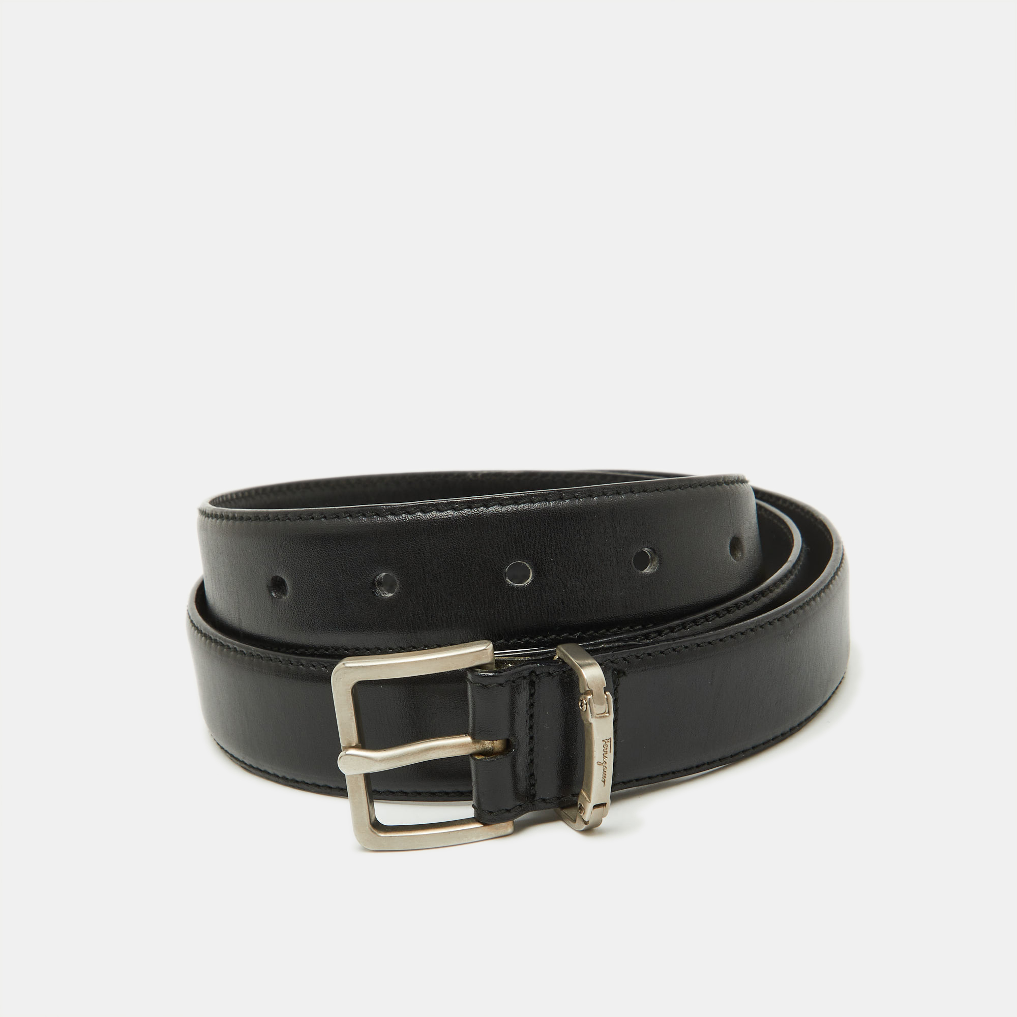 

Salvatore Ferragamo Black Leather Buckle Belt