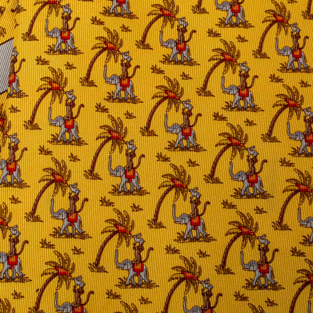 

Salvatore Ferragamo Yellow Animal Print Traditional Silk Tie