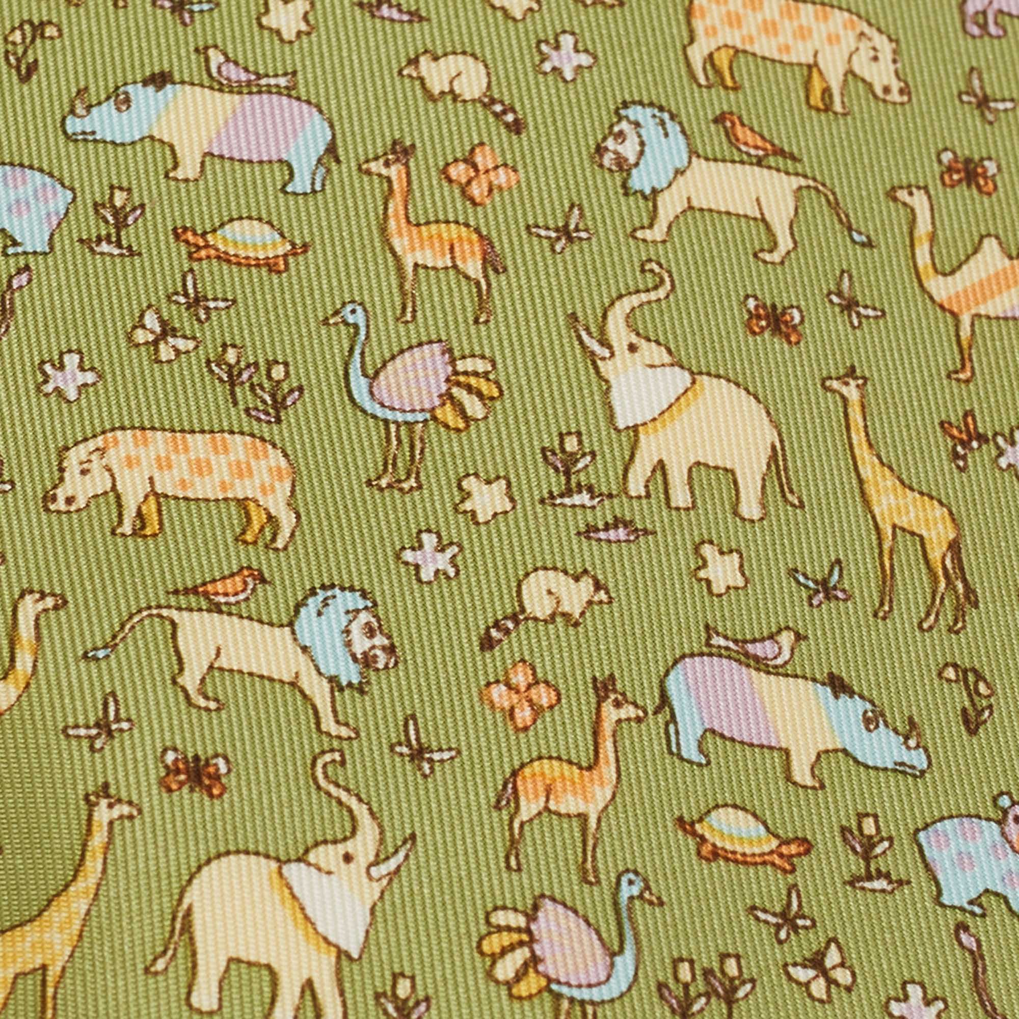 

Salvatore Ferragamo Green Animal Printed Silk Tie