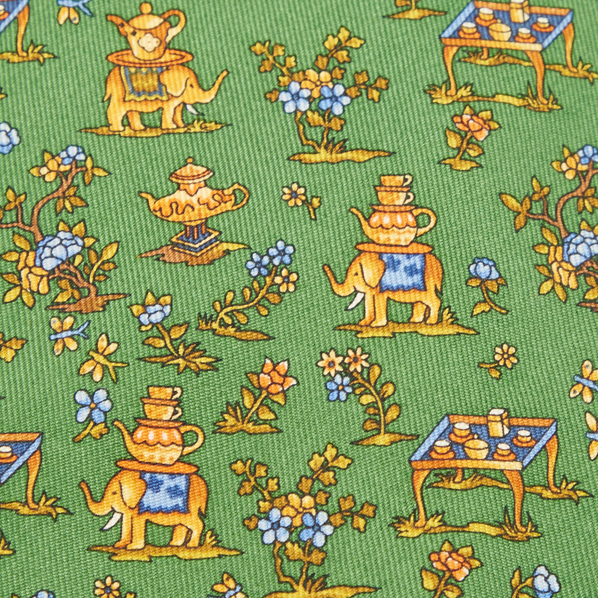 

Salvatore Ferragamo Green Elephant Print Silk Traditional Tie