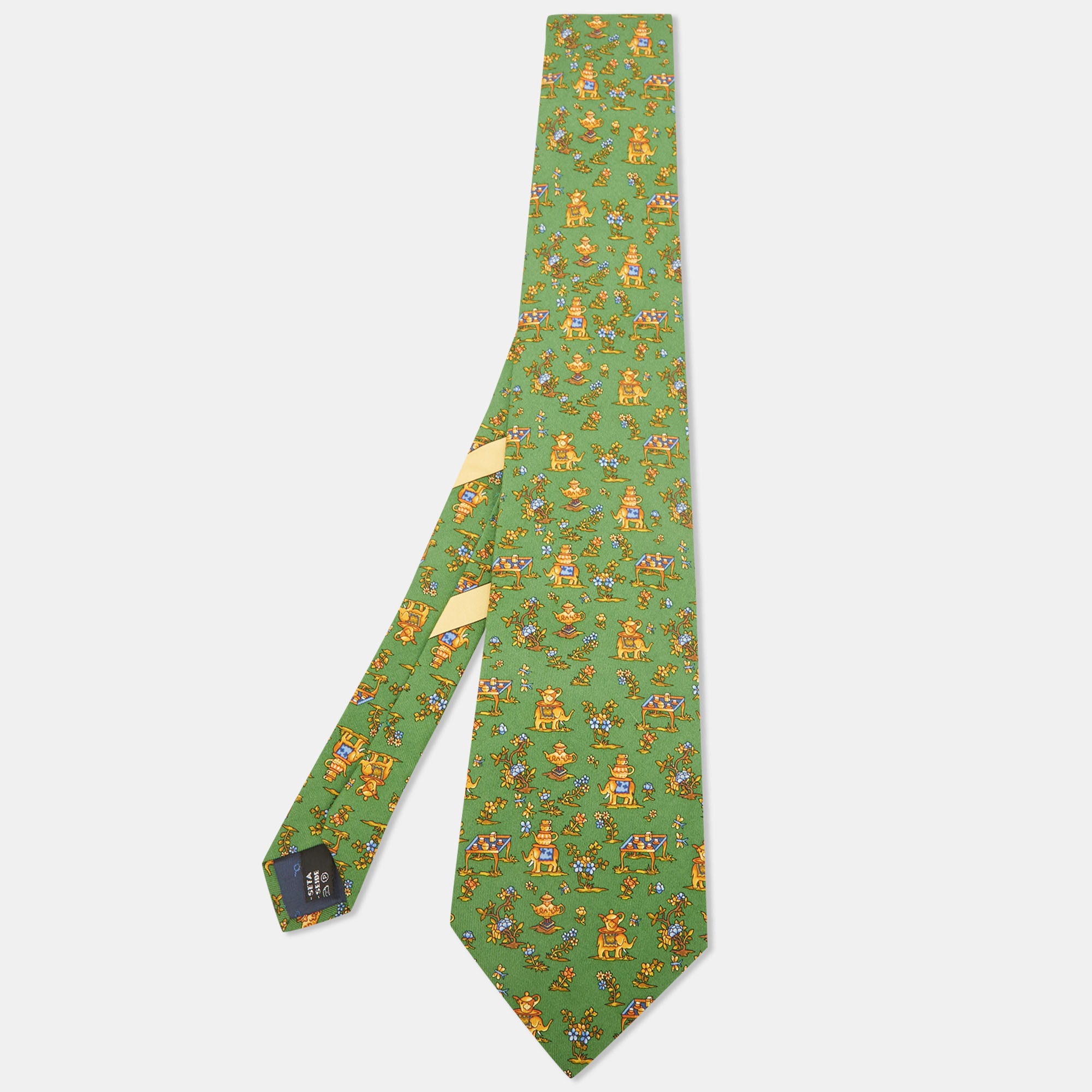 Pre-owned Ferragamo Green Elephant Print Silk Traditional Tie