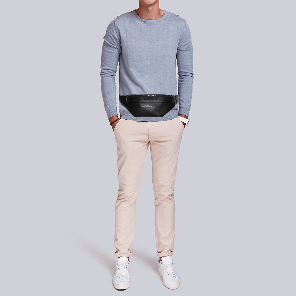 

Salvatore Ferragamo Black Leather Gancini Waist Bag