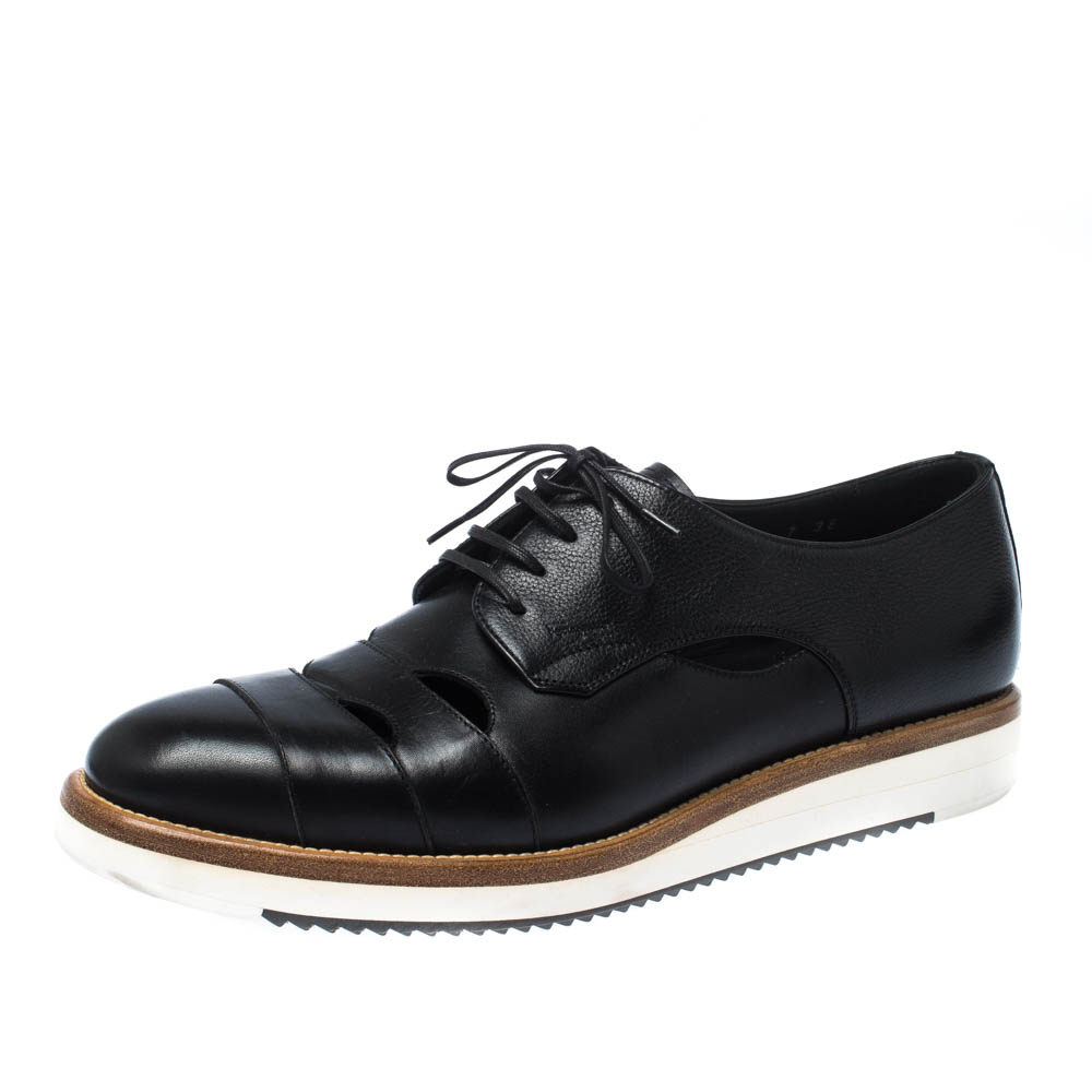 salvatore ferragamo black leather shoes