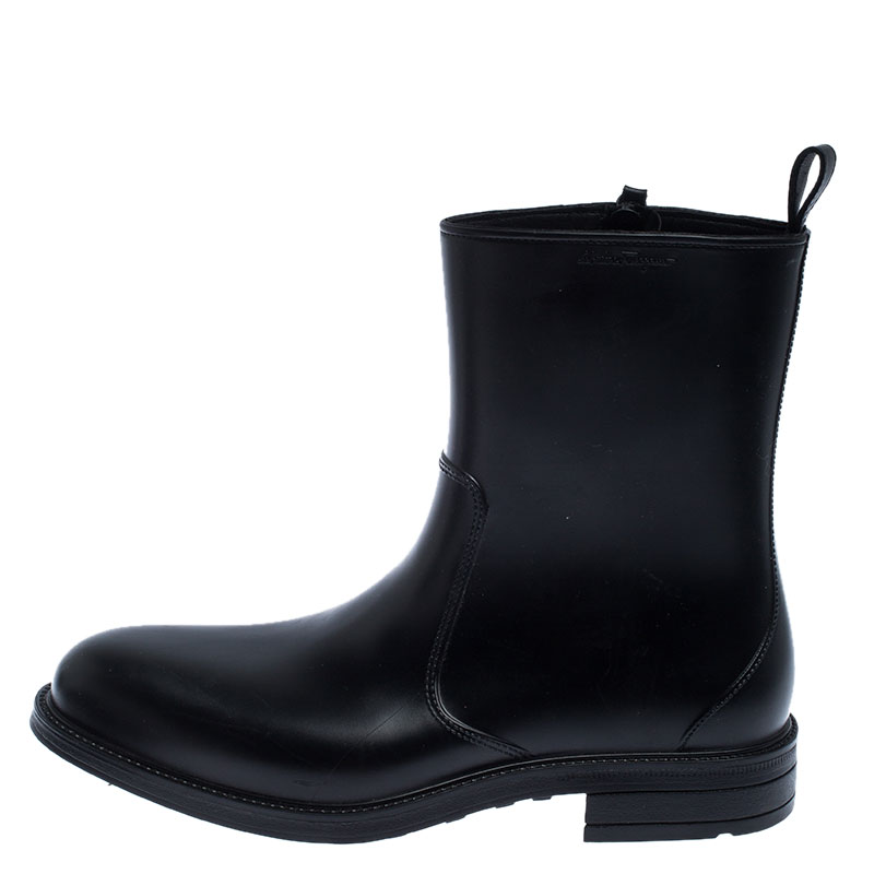 

Salvatore Ferragamo Black Leather Zip Ankle Boots Size