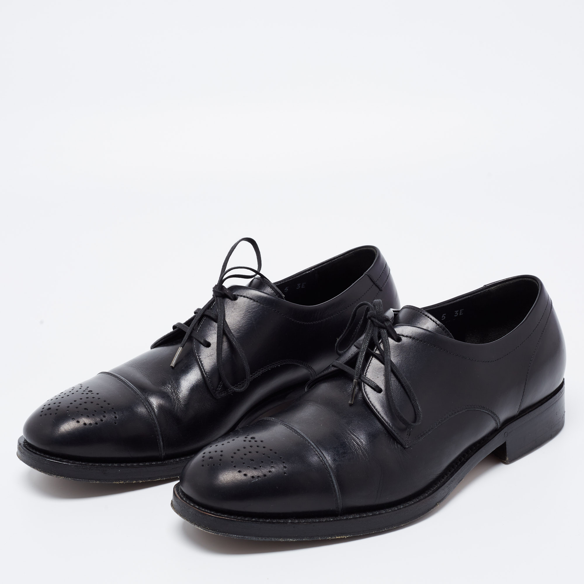 

Salvatore Ferragamo Black Leather Oxfords Size