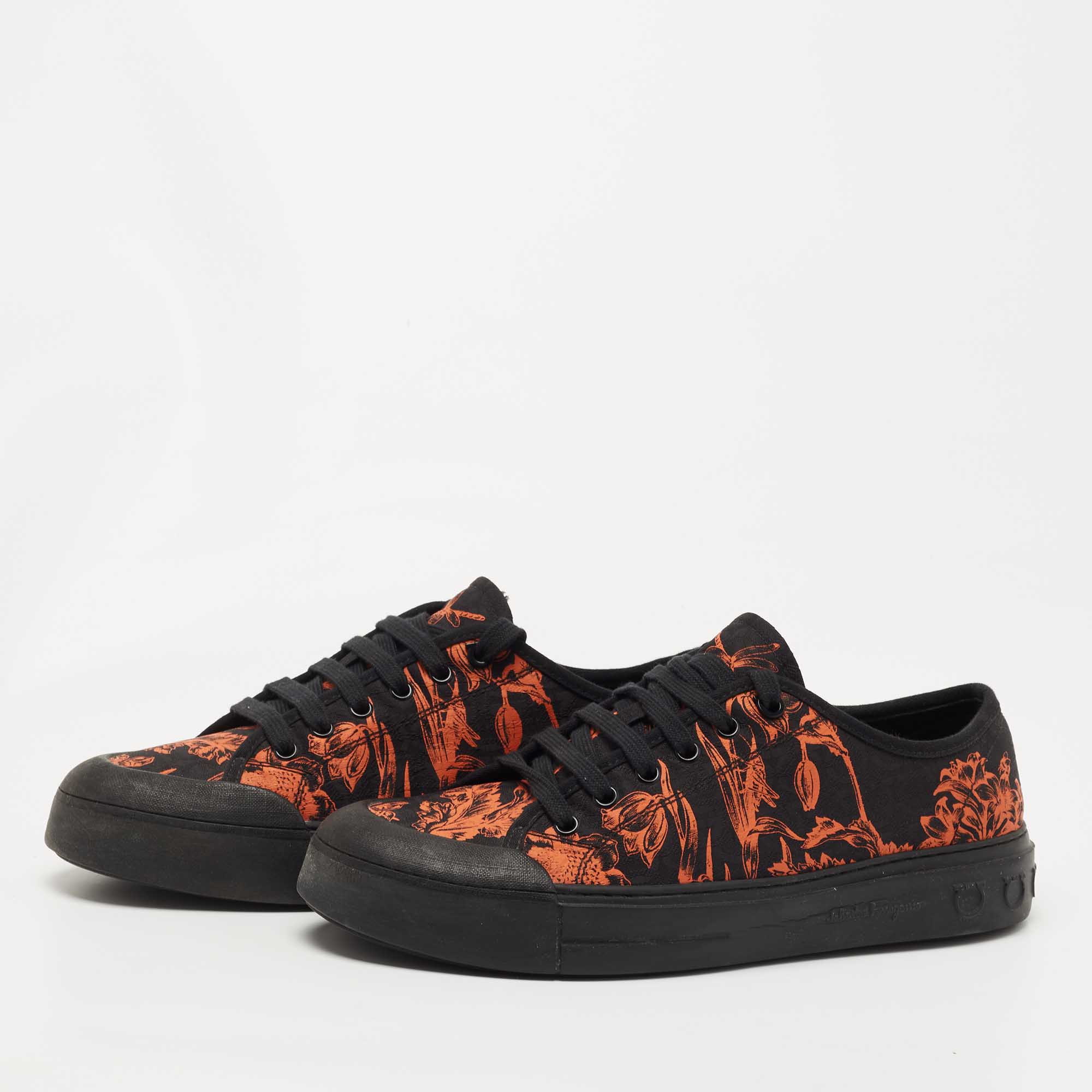 

Salvatore Ferragamo Black/Red Brocade Fabric Rebel Printed Low Top Sneakers Size