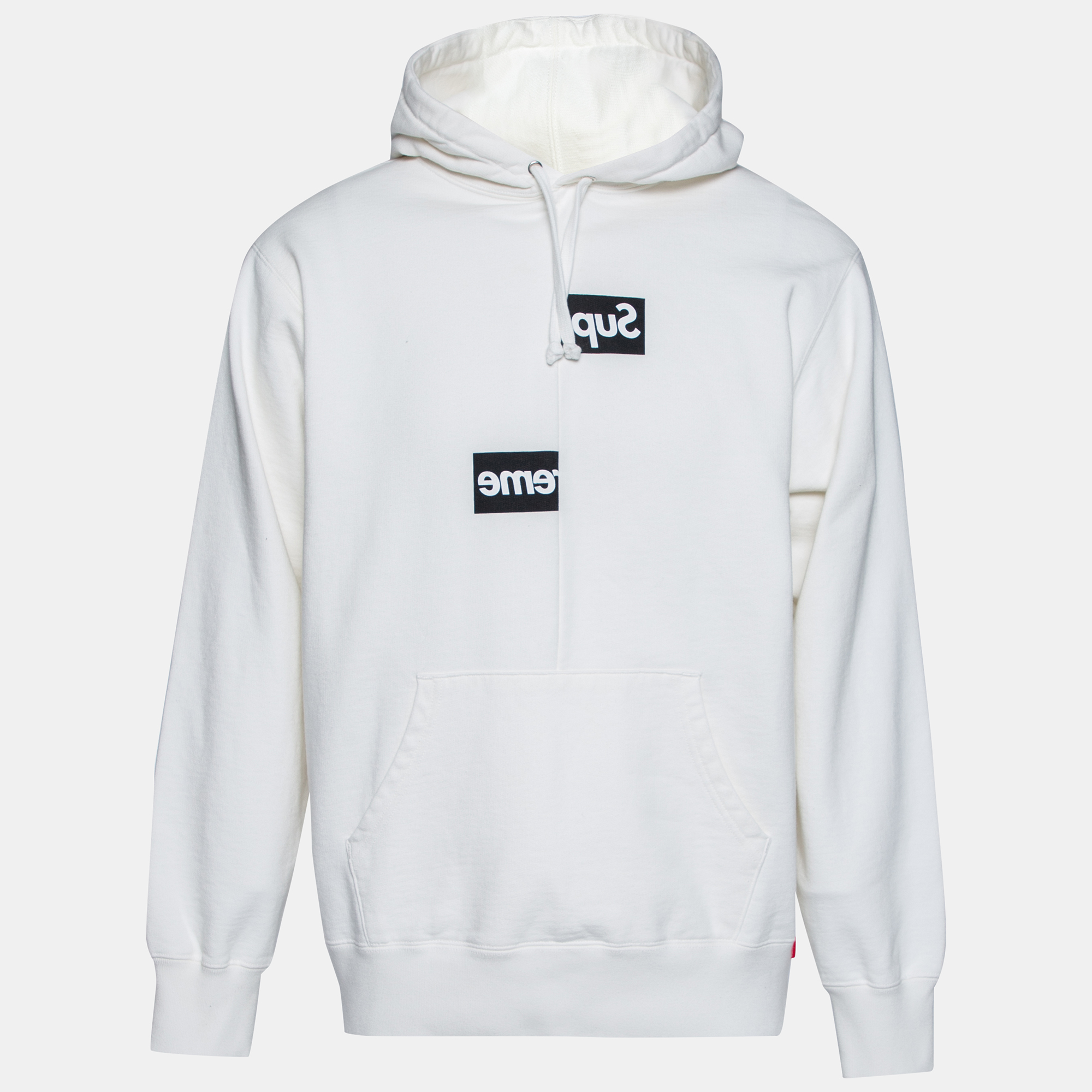 This hoodie from Supreme x Comme des Garçons is great for casual use and will help you stay comfortable. It is made from white terry knit fabric with split detailed logos elevating its look. It has long sleeves and one pocket. Match this hoodie with jeans and sneakers to sport a dapper style.