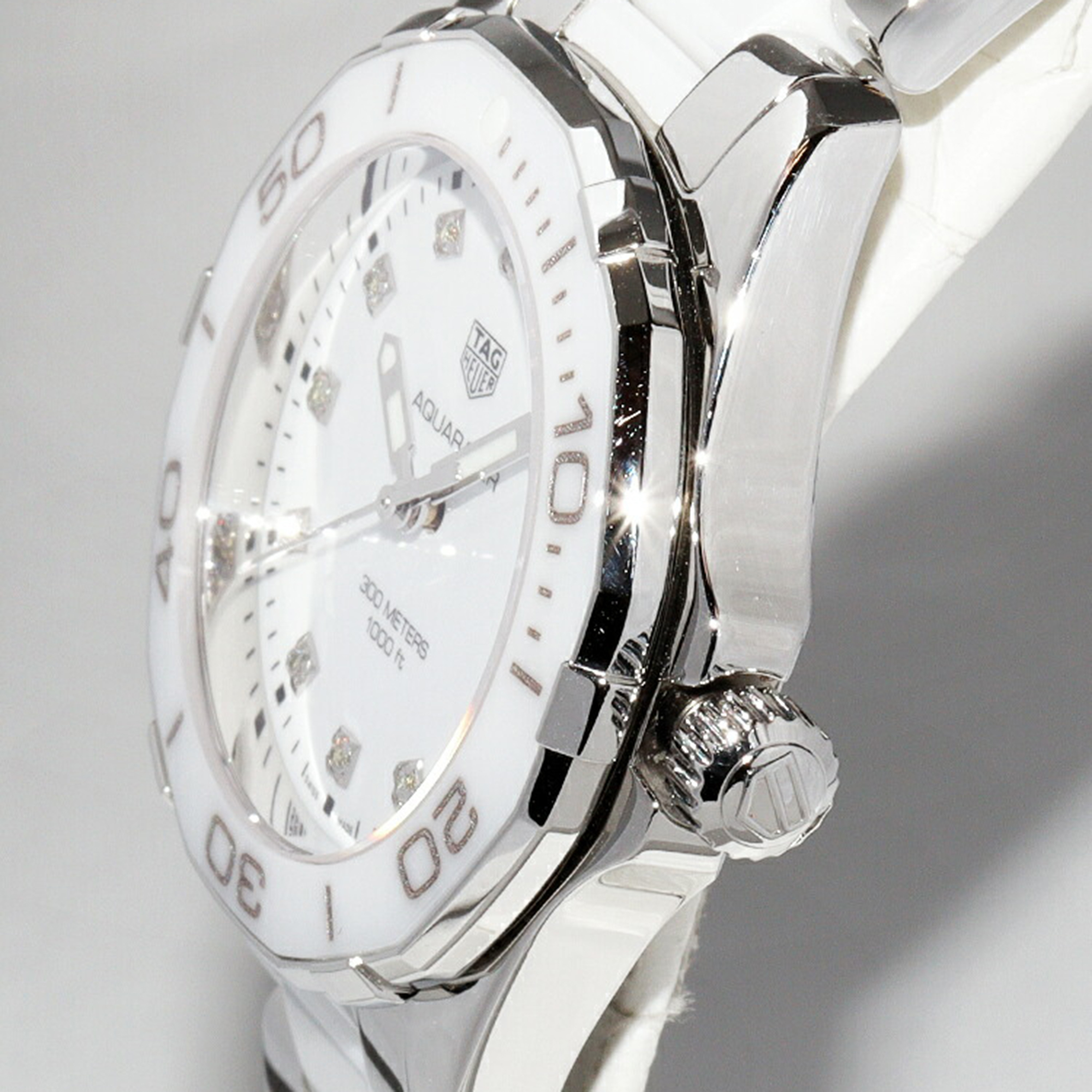 Tag Heuer White Stainless Steel Aquaracer WAY131D Quartz Men`s Wristwatch 36 mm 
