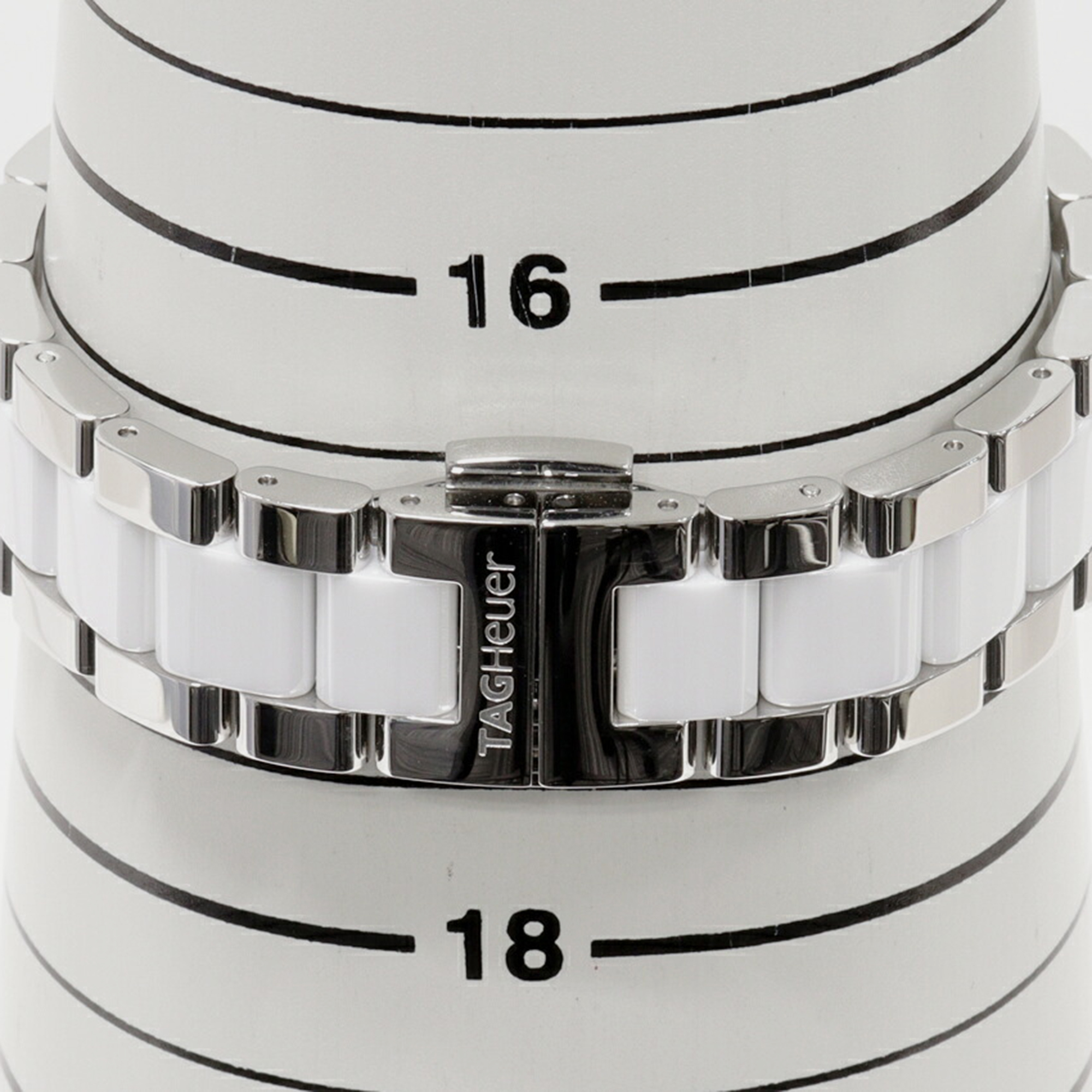 Tag Heuer White Stainless Steel Aquaracer WAY131D Quartz Men`s Wristwatch 36 mm 