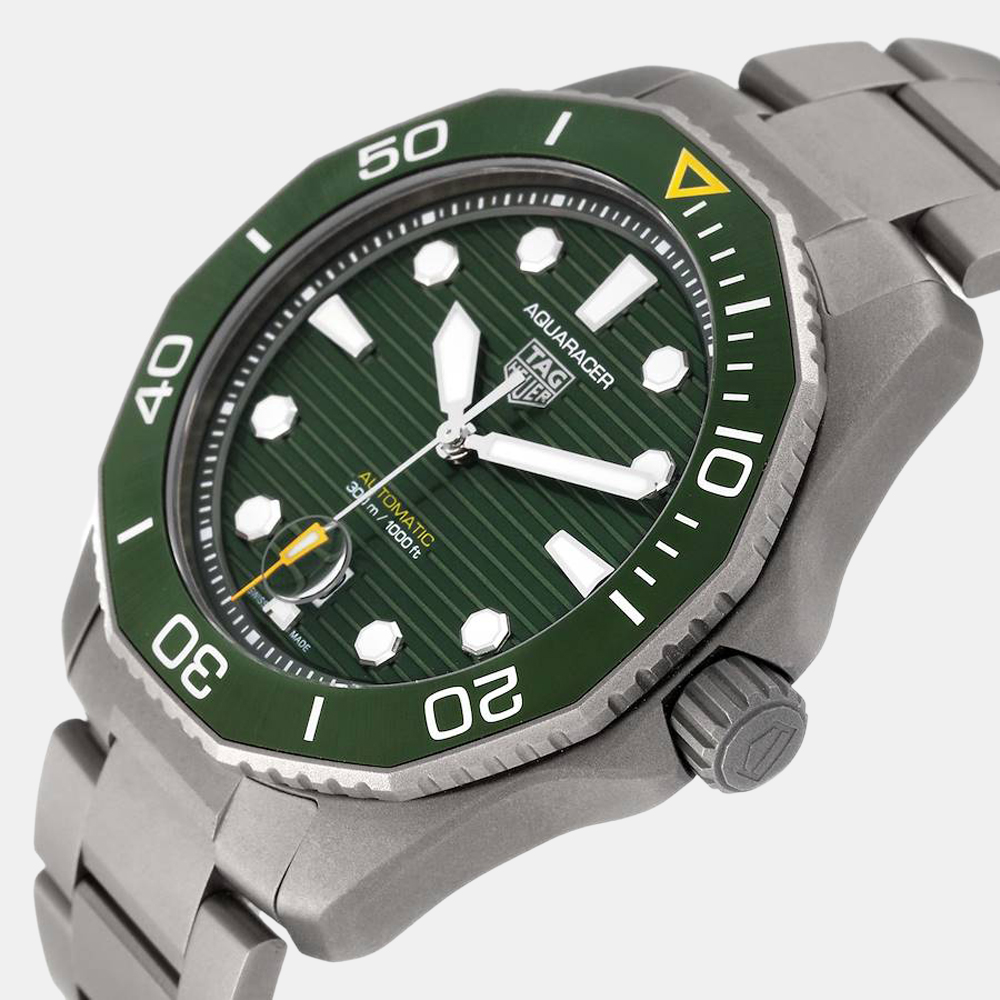 

Tag Heuer Green Titanium Aquaracer WBP208B Automatic Men's Wristwatch 43 mm