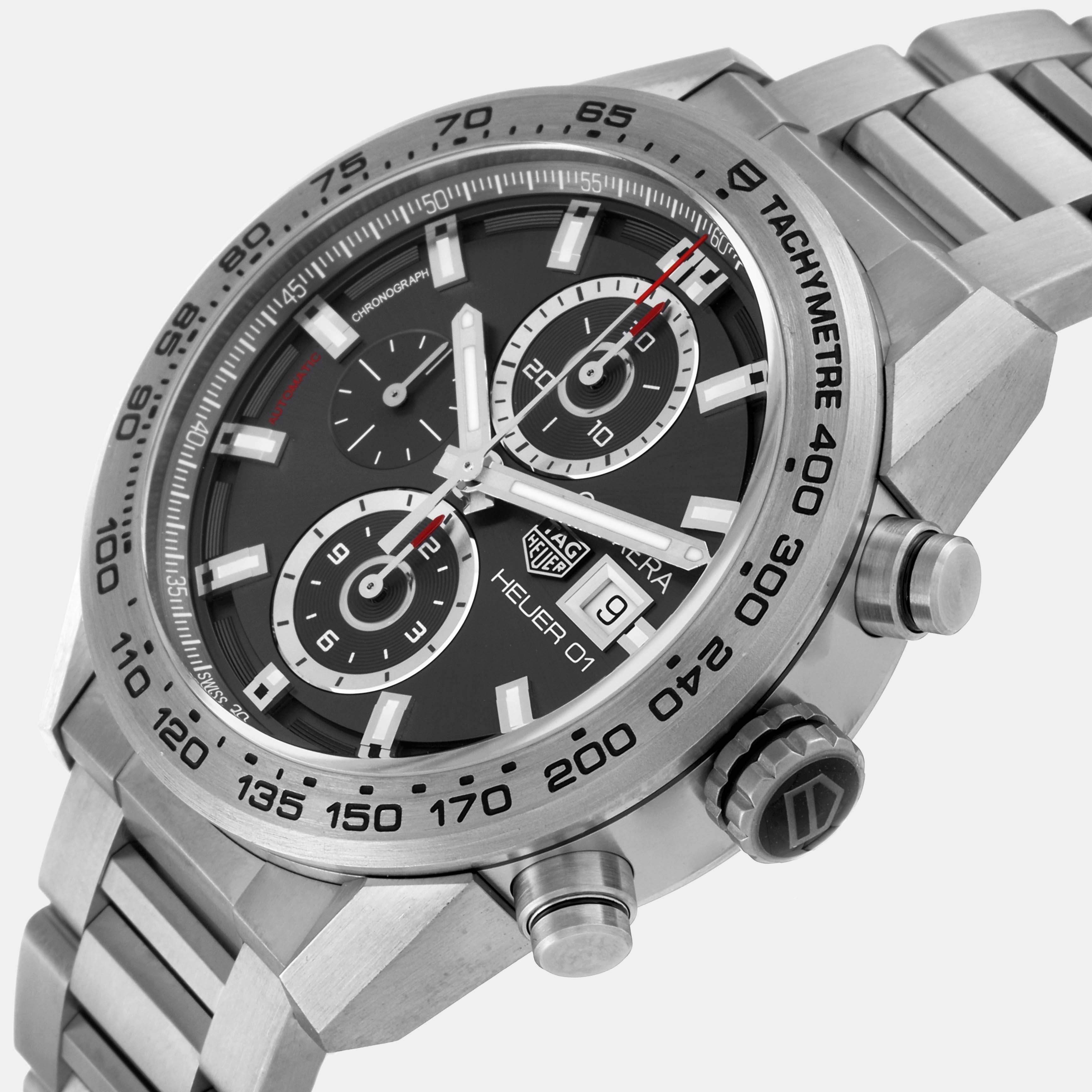 

Tag Heuer Grey Titanium Carrera CAR208Z Automatic Men's Wristwatch 43 mm