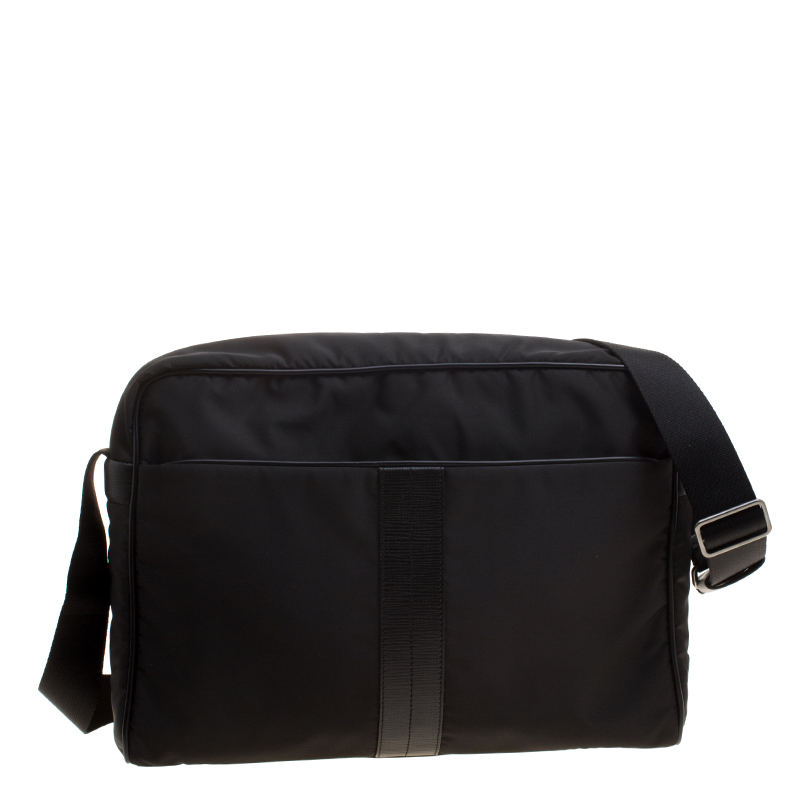 Pre Owned Tod's Black Nylon Messenger Bag