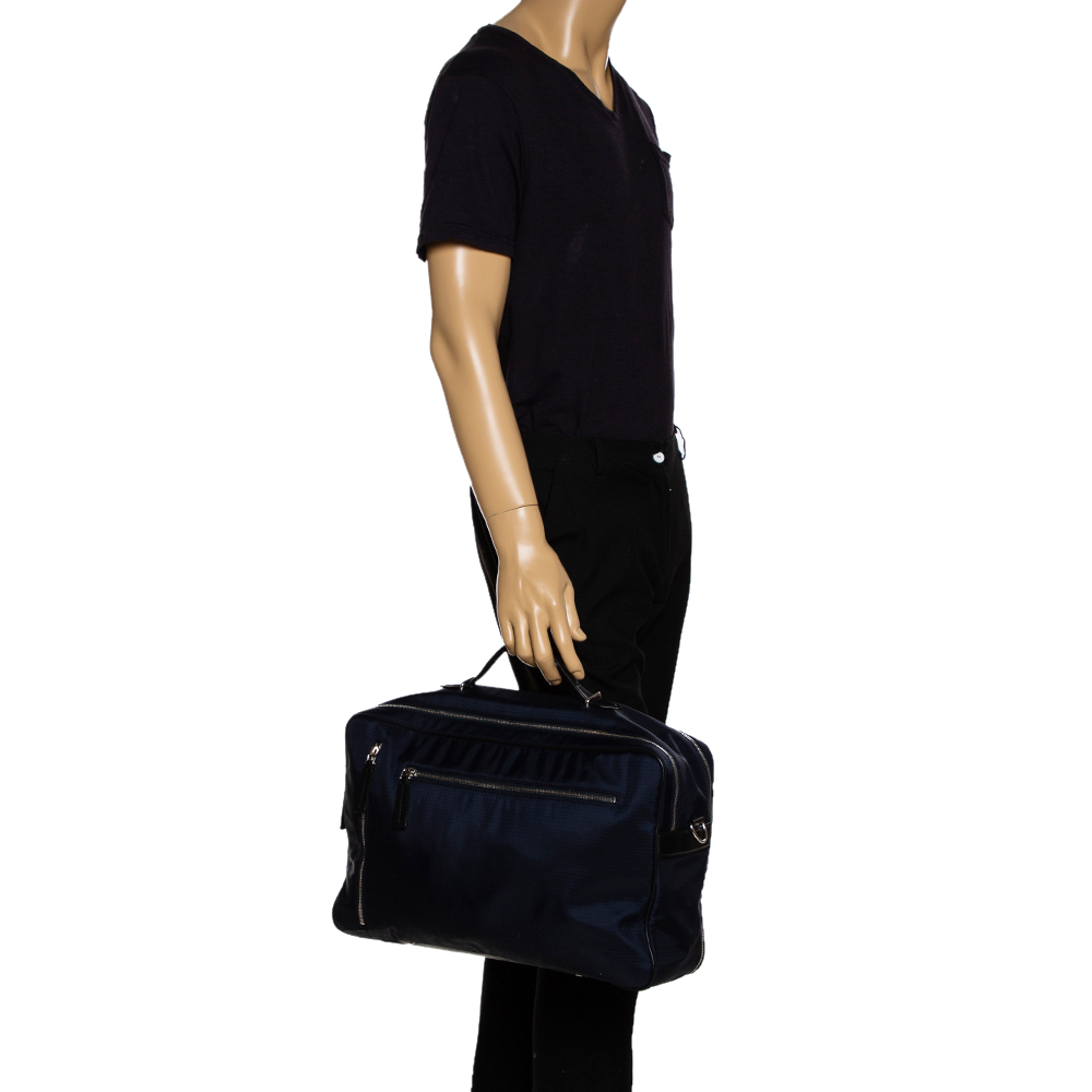 

Tod's Navy Blue Nylon Zip Convertible Briefcase/Backpack