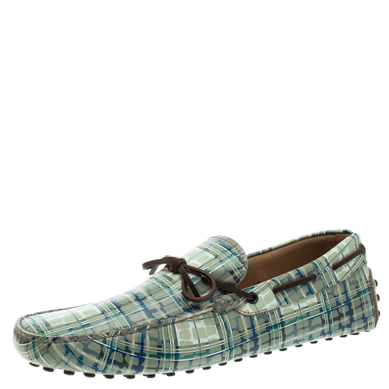 مملوكة مسبقًا حذاء لوفرز تودز جلد طباعة تجريدية مقاس 44.5