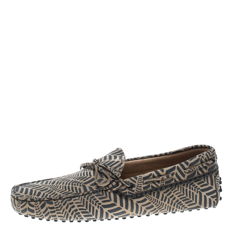 

Tod's Beige and Grey Printed Leather Bow Loafers Size