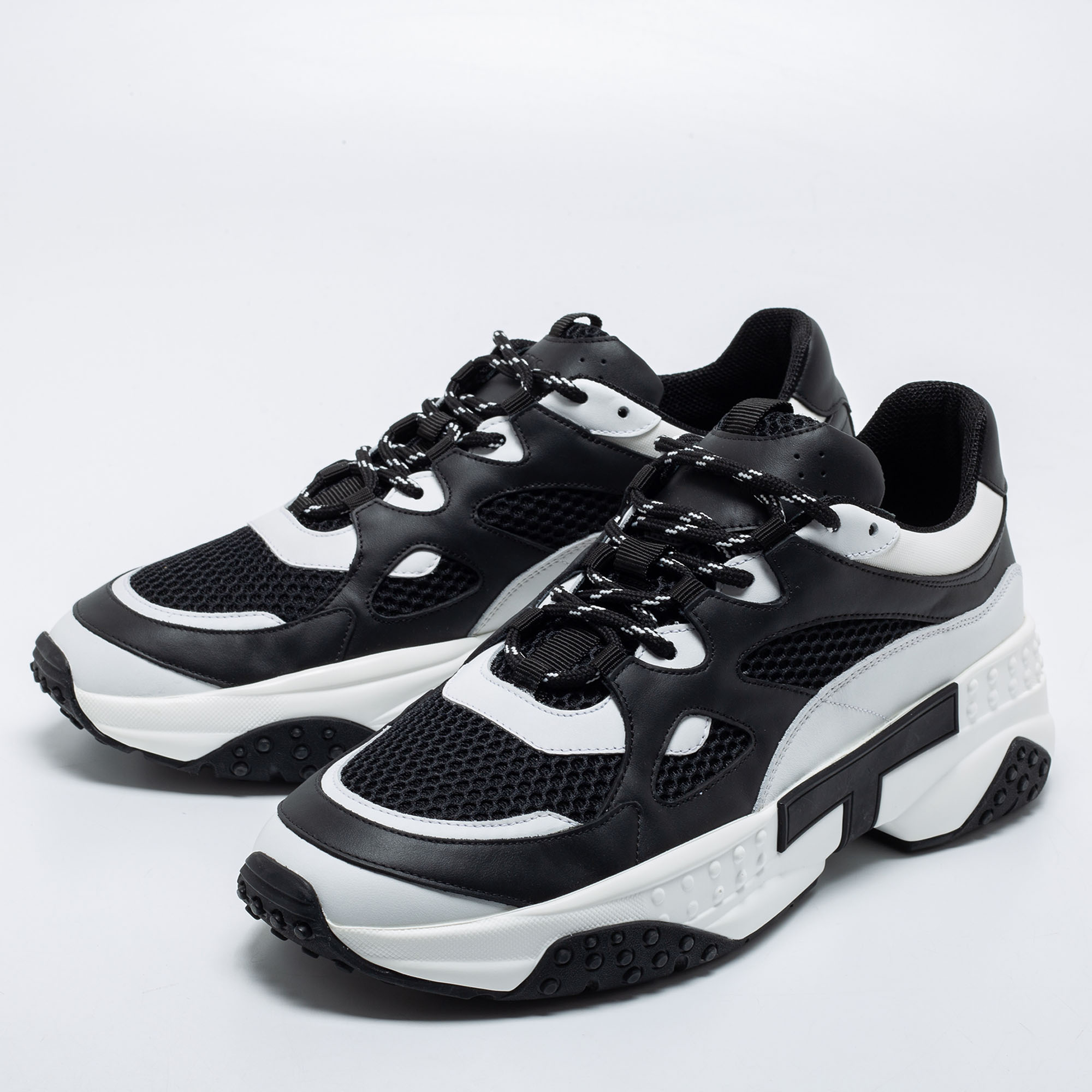

Tod's Black/White Mesh And Leather Low Top Sneakers Size