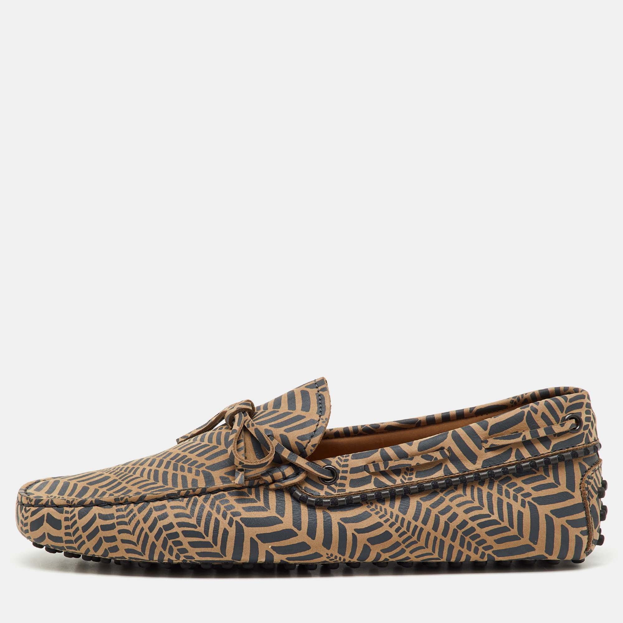 Pre-owned Tod's Beige/dark Grey Printed Leather Bow Loafers Size 41.5 In Sand