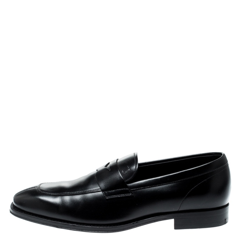 

Tod's Black Leather Penny Loafers Size