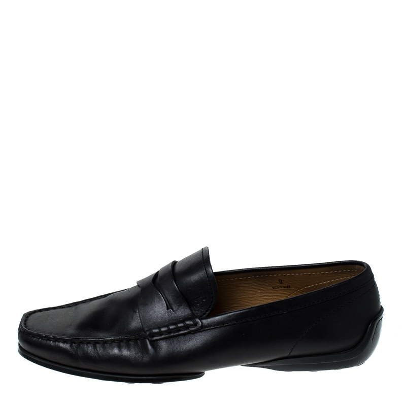 

Tod’s Black Leather Penny Loafers Size