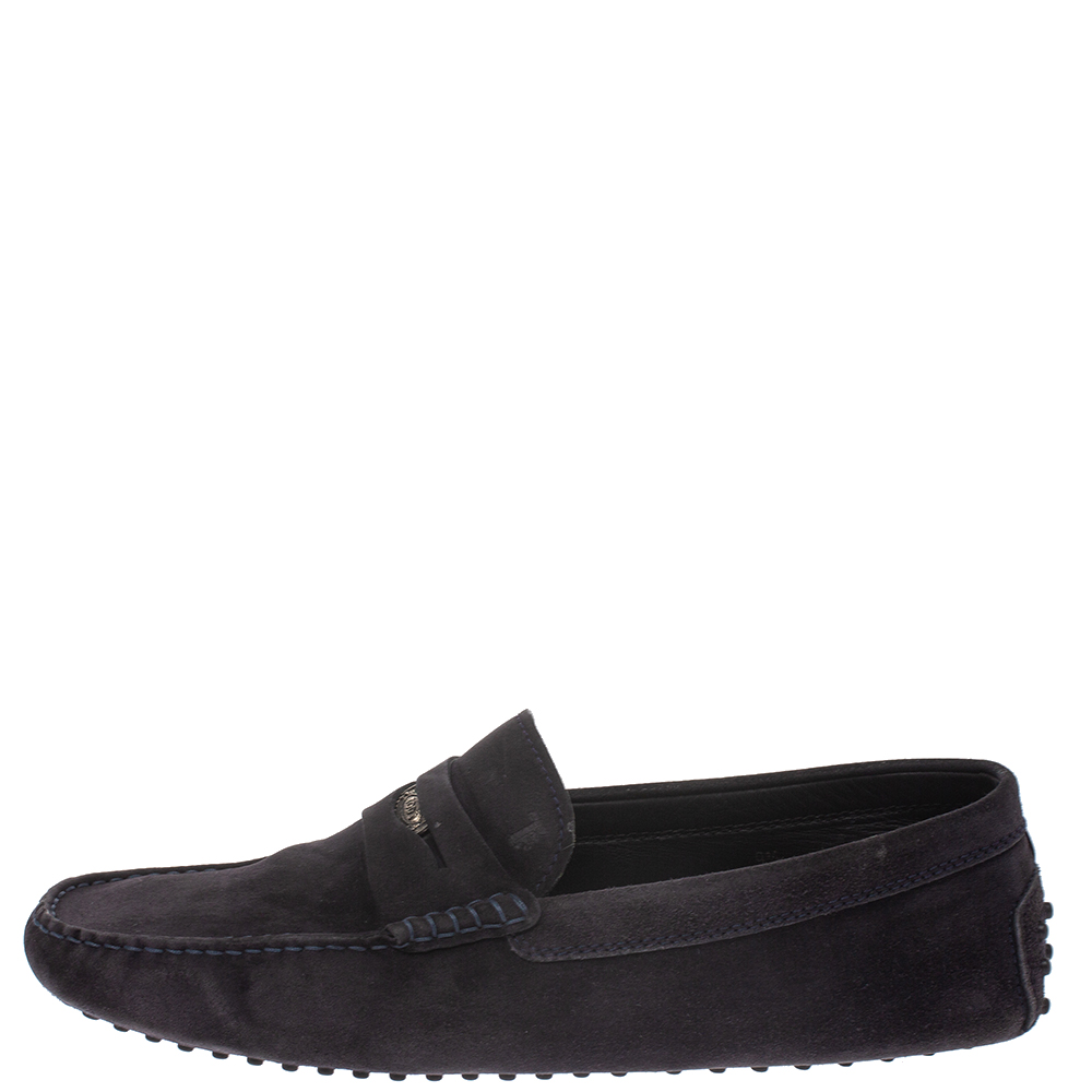 

Tod’s Dark Blue Suede Penny Loafers Size