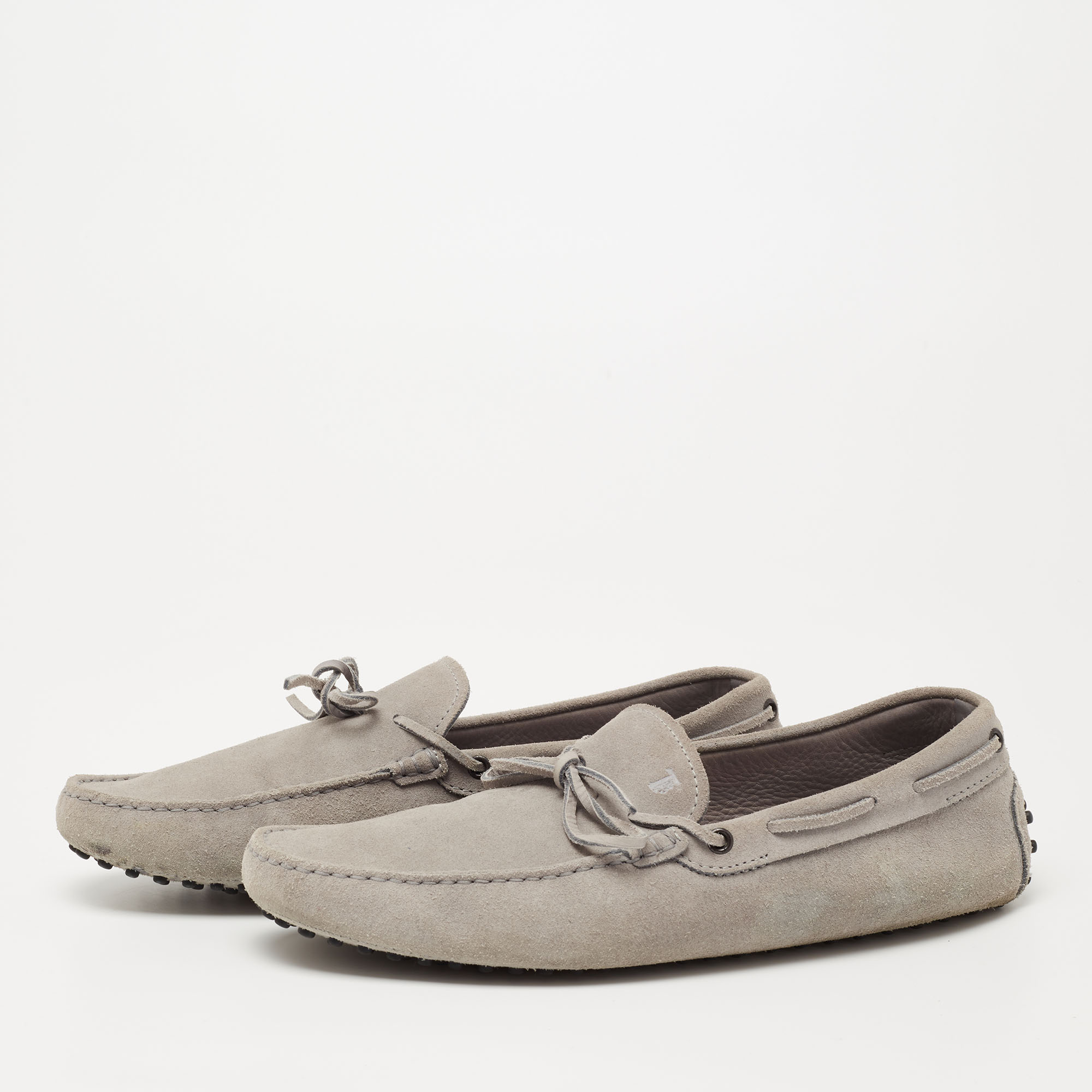

Tods Grey Suede Bow Slip On Loafers Size