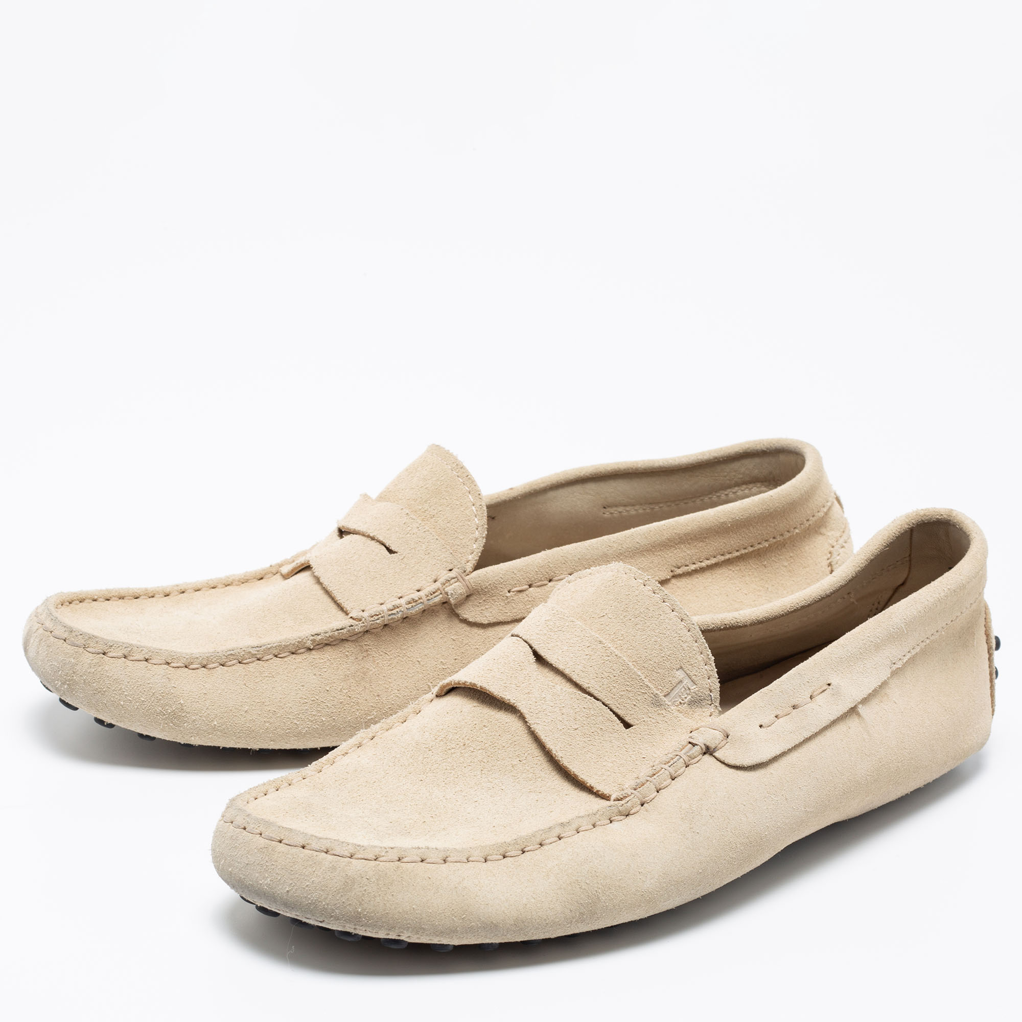 

Tod's Beige Suede Penny Loafers Size