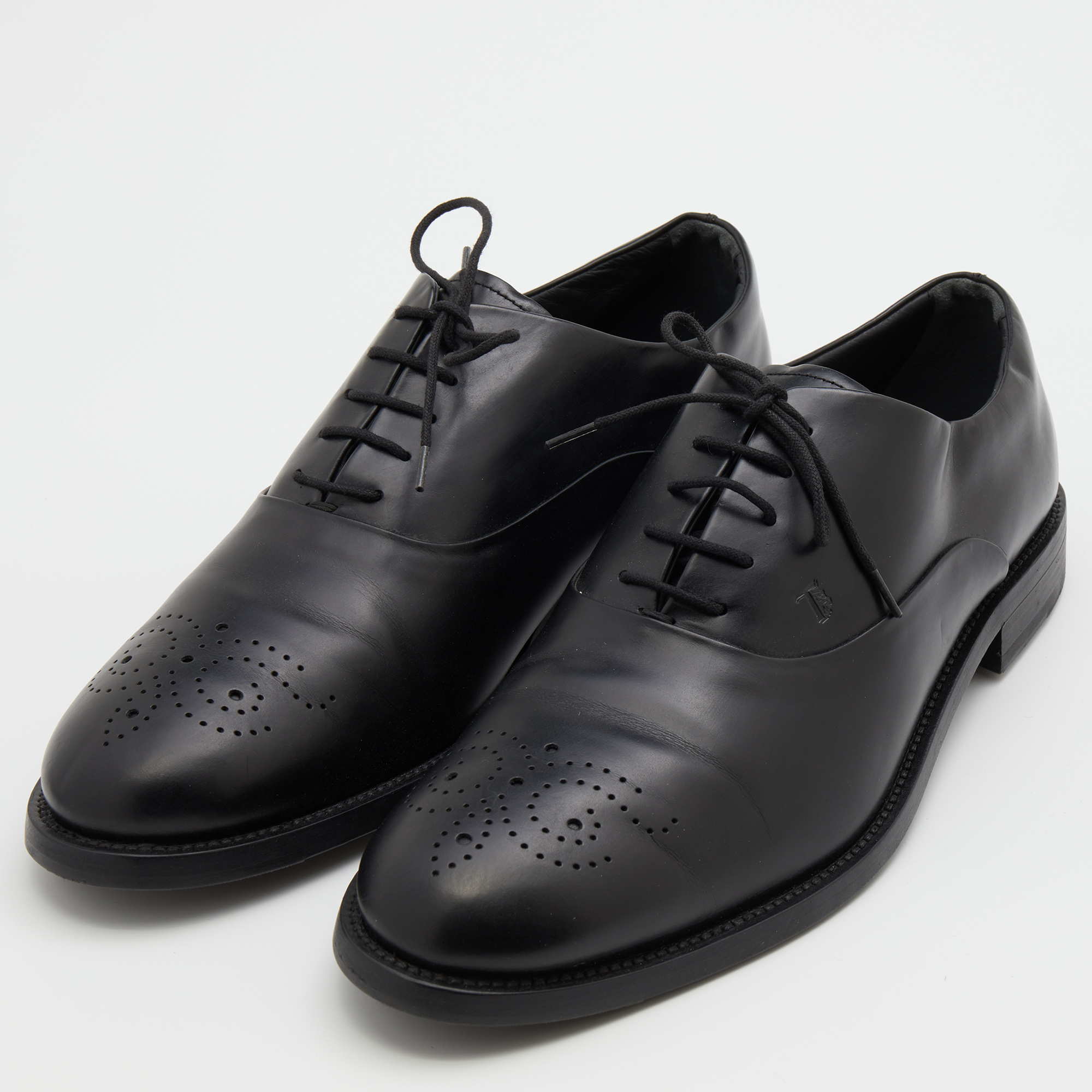 

Tod's Black Leather Brogue Lace Up Oxfords Size
