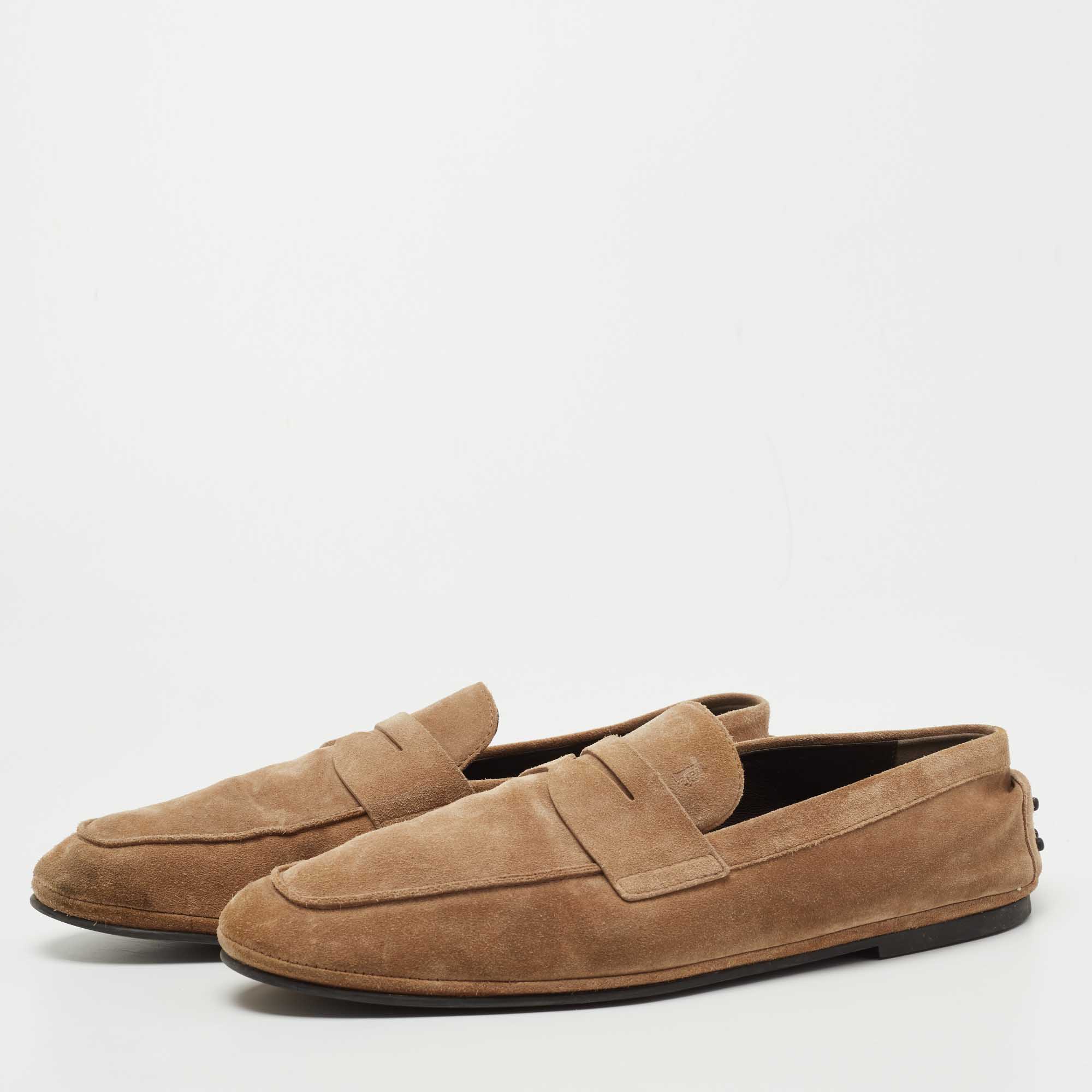 

Tod's Beige Suede Penny Loafers Size