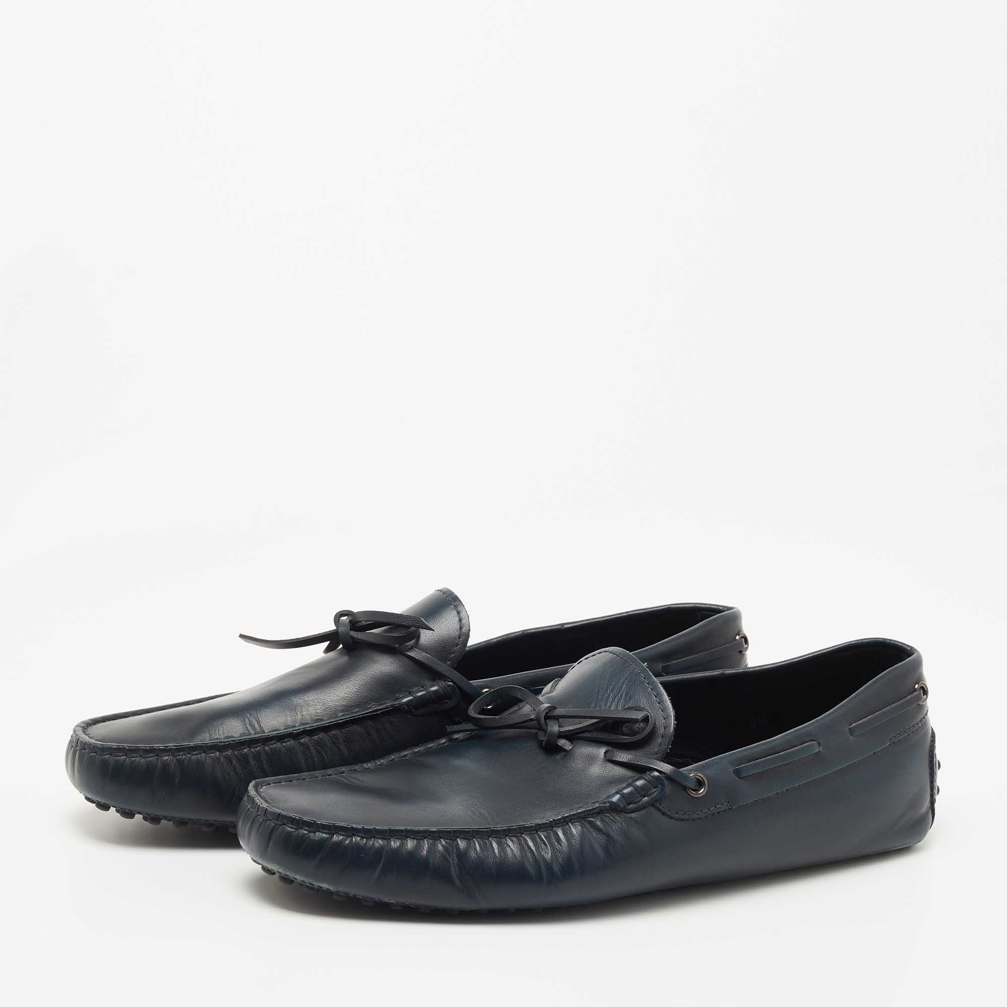 

Tod's Navy Blue Leather Slip On Loafers Size