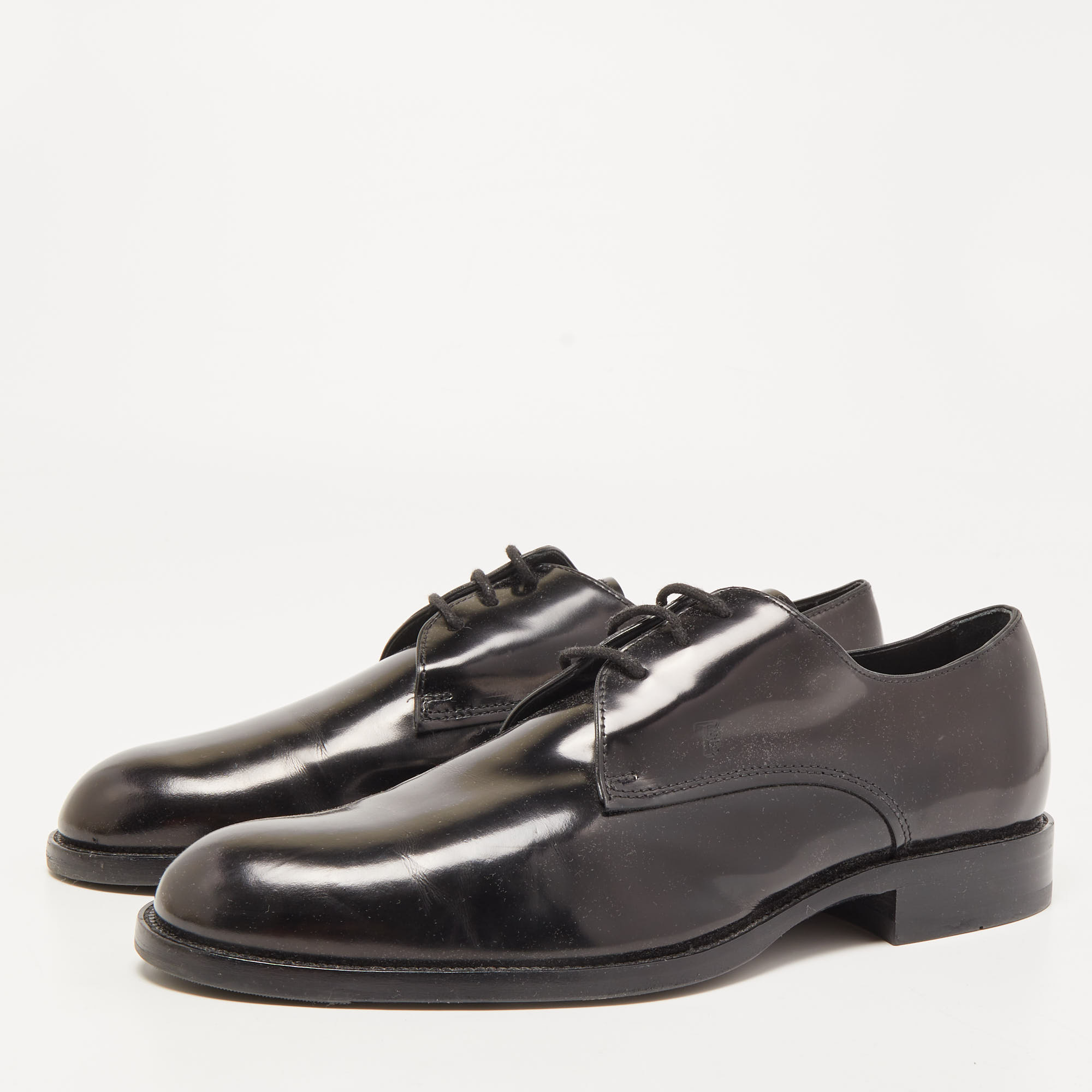 

Tod's Black Patent Leather Lace Up Derby Size