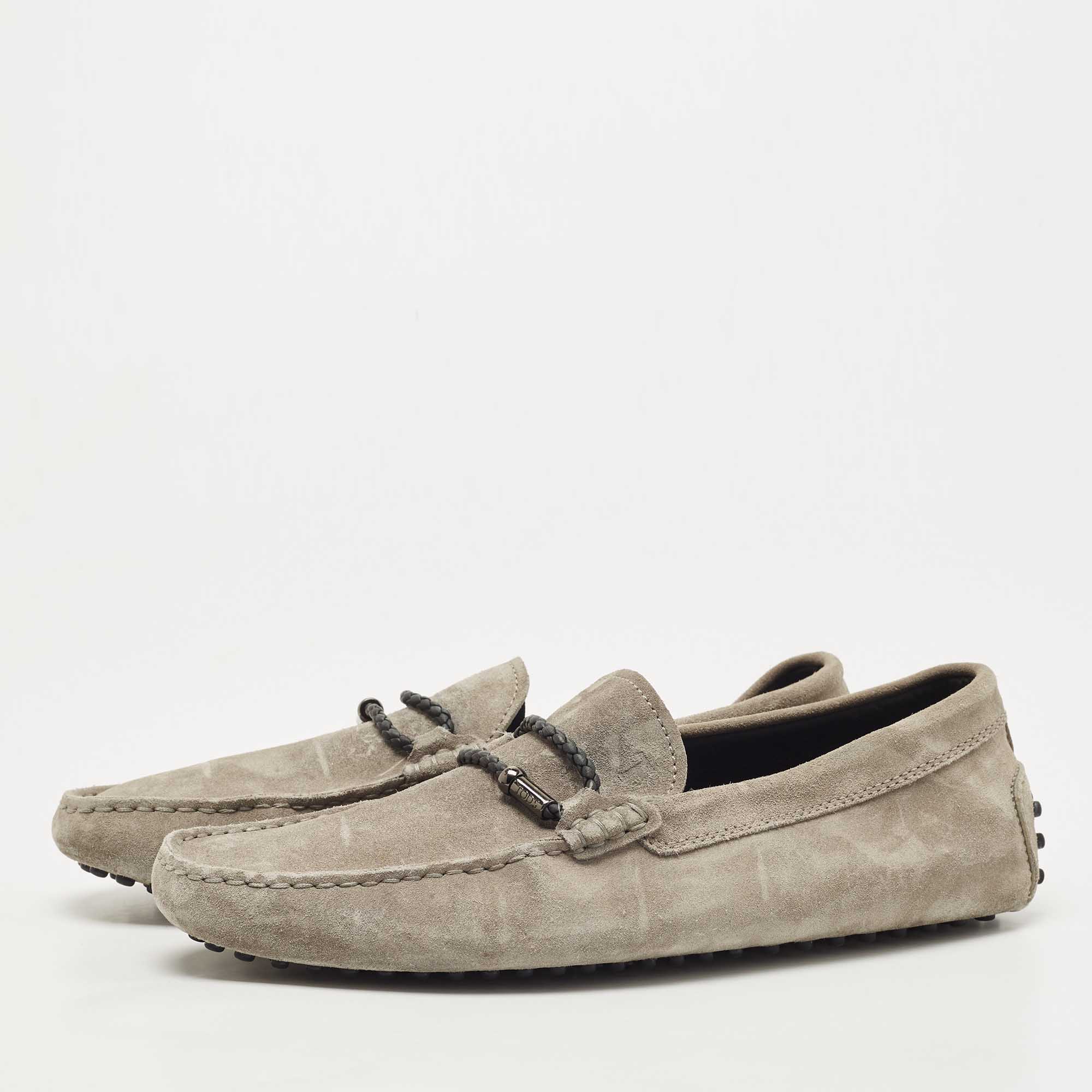 

Tod's Grey Suede Slip On Loafers Size