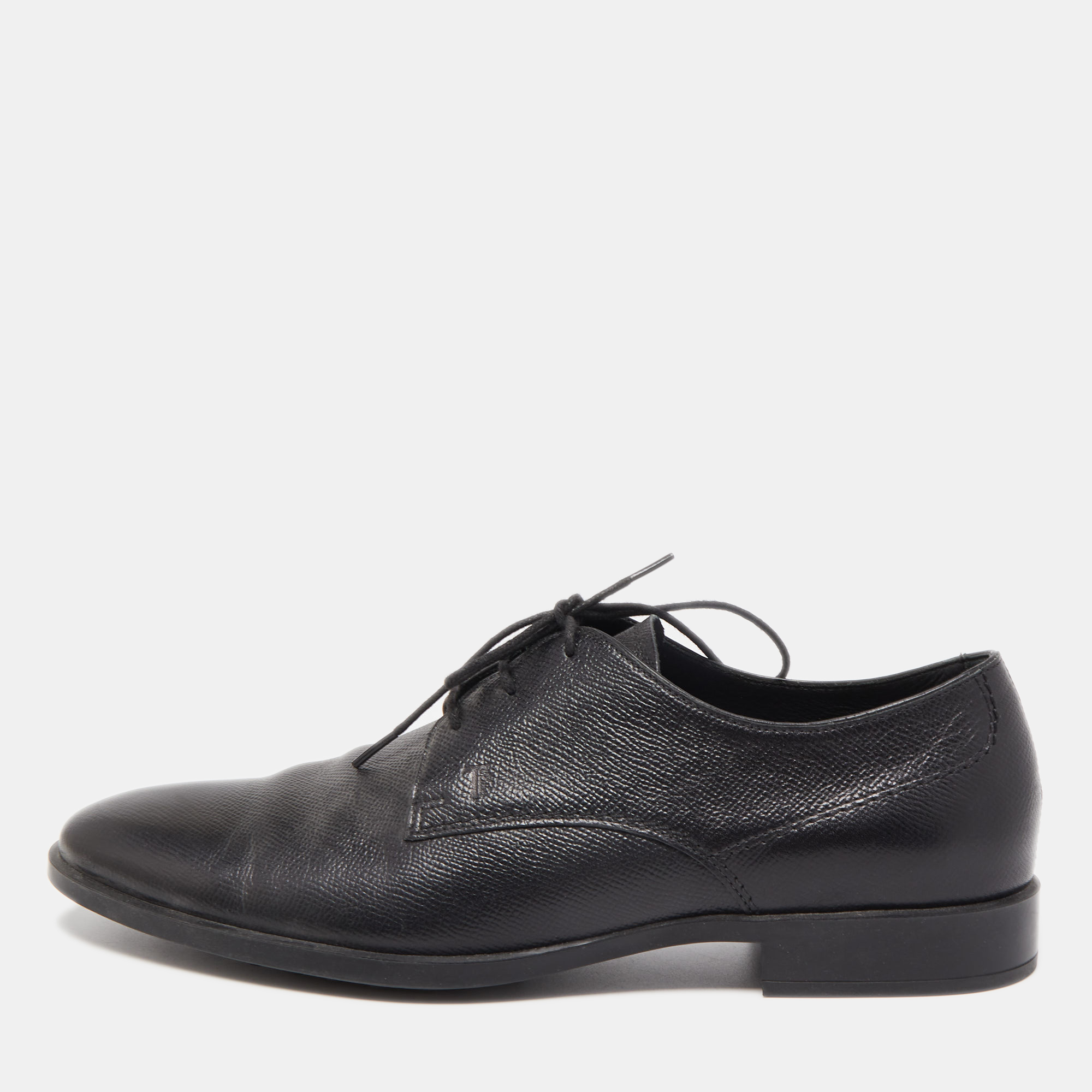 

Tod's Black Textured Leather Lace Up Derby Size