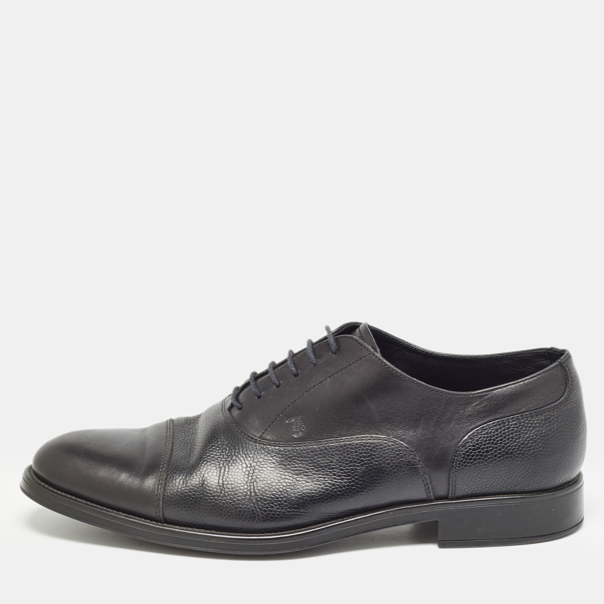 

Tod's Black Leather Lace Up Oxfords Size